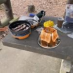 Grille-pain de camping pliant en acier inoxydable, support de grille-pain de camping 4 tranches, plateau de cuisson pour le petit déjeuner, support de grille-pain pour 4 tranches de pain pour BBQ, randonnée, camping, pêche, pique-nique