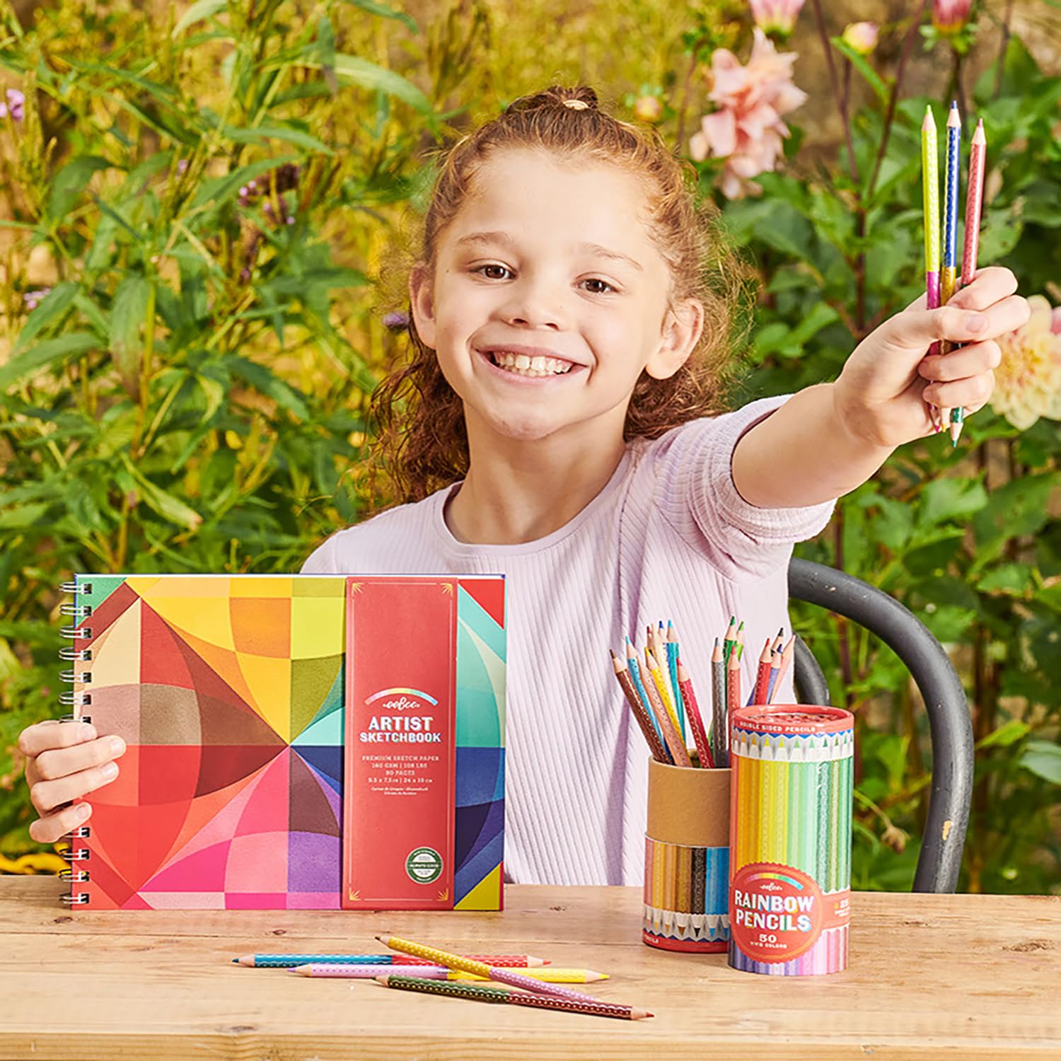 eeBoo: 25 doppelseitige Buntstifte – Regenbogen – 50 lebendige Farben, atemberaubender Behälter, Silberfolien-Akzente, Künstlerqualität, ungiftiges Kunstzubehör
