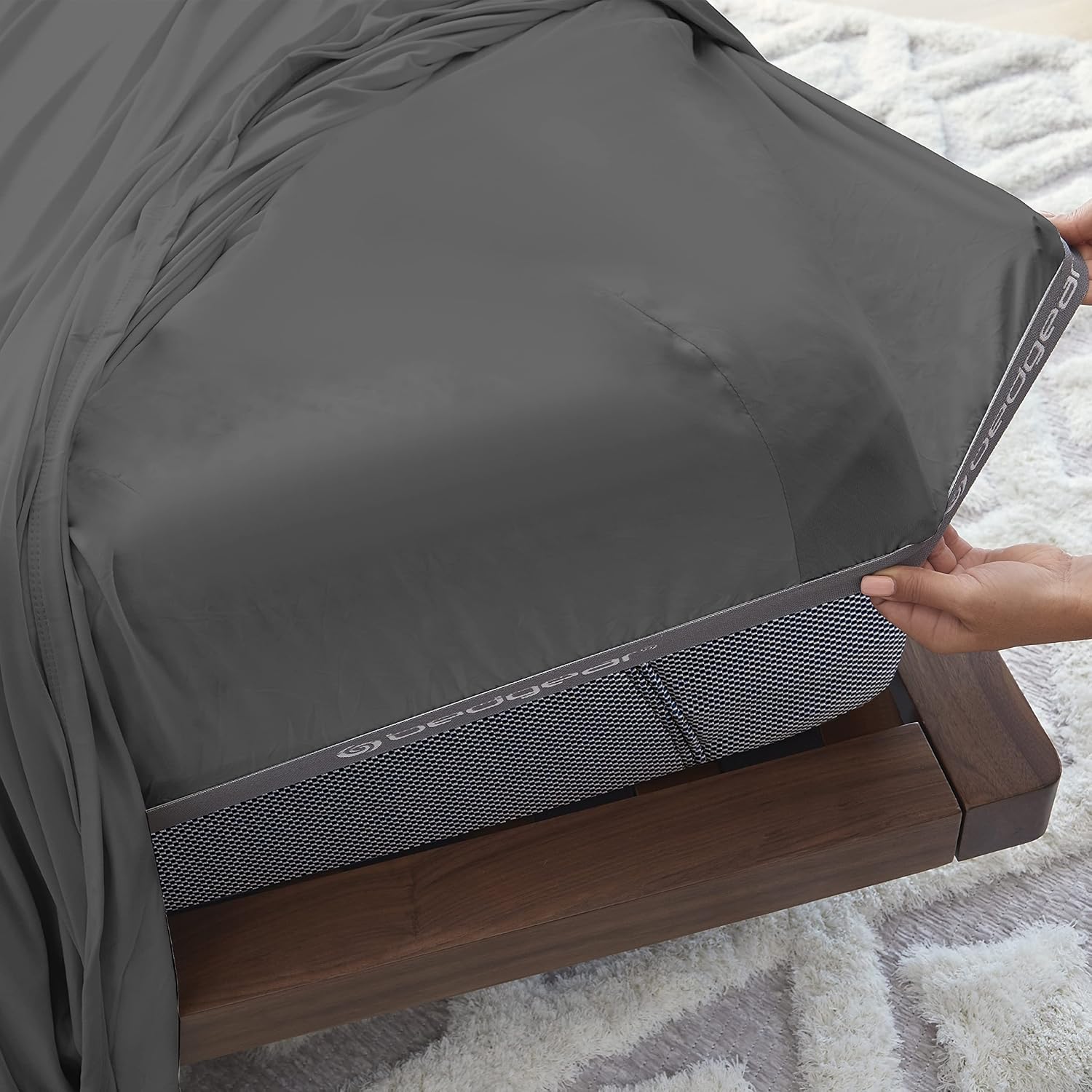 Bedgear Dri-Tec Performance Sleep Bundle - Queen Size - Moisture-Wicking, Waterproof, Temperature Regulating - Mattress Protector, Fitted Sheet, Flat Sheet, 2 Pillowcases - Machine Washable - Grey