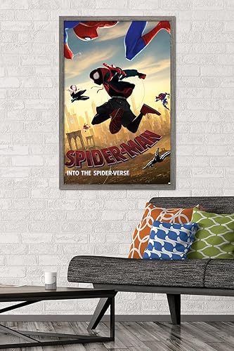 Miniatura 2 de Trends International Marvel MCU - Póster de pared de buceo con texto en inglés Into The Spider-Verse, 22.375 x 34 pulgadas, versión enmarcada de