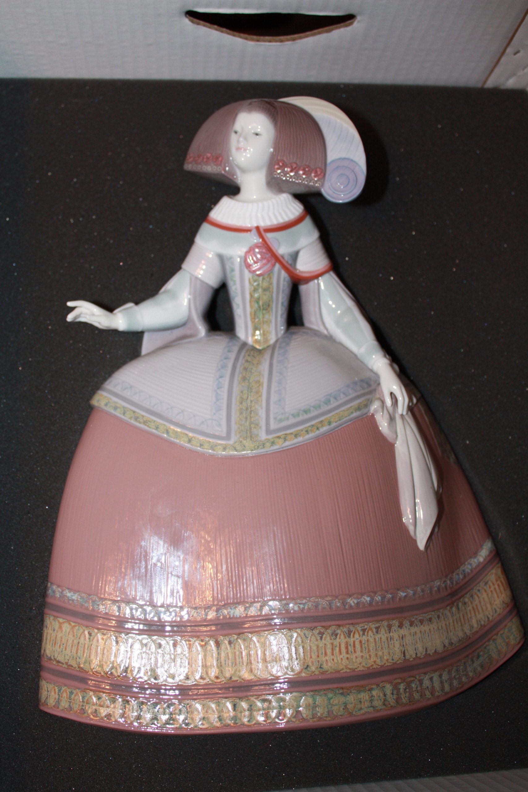 Amazon.co.jp: Lladro MENINA 01018252 : ホーム＆キッチン
