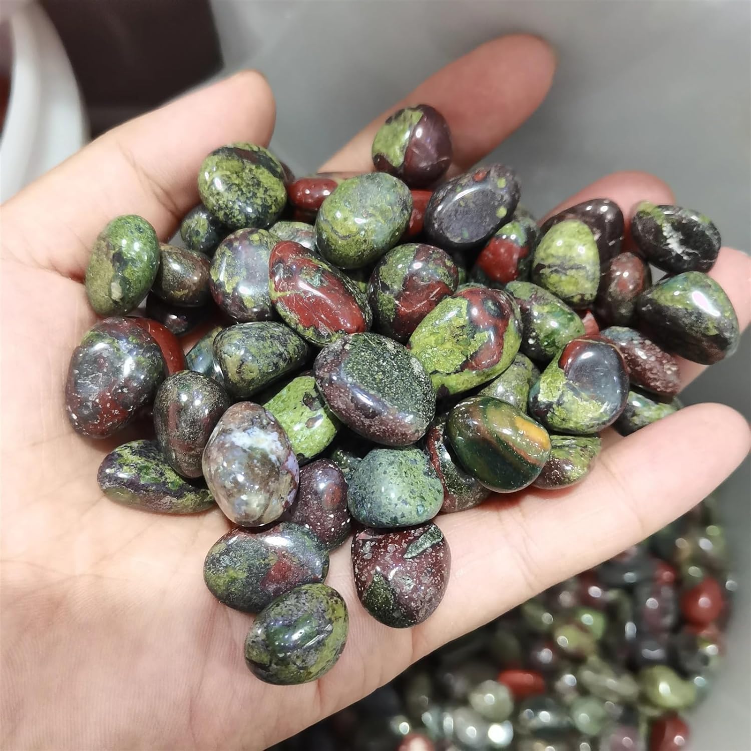 KatLin Natural Stone Natural Dragon Blood Stone Gravel, Dragon Blood Stone, Crystal Stone Gravel, Aquarium(1000g)