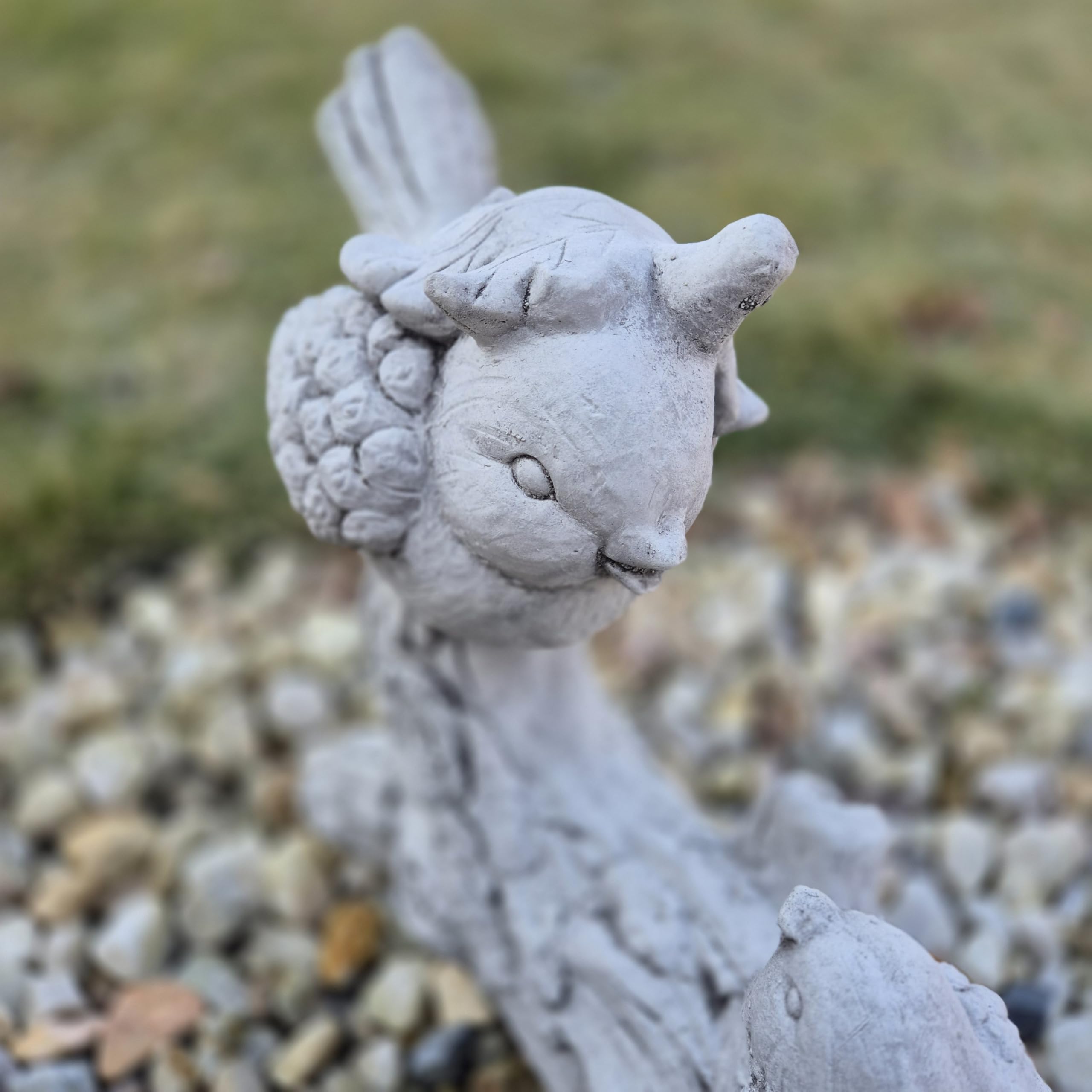 Figure di uccelli su ramo, 30 cm, 10 kg, statuette di animali in pietra, resistenti alle intemperie e al gelo, decorazione da giardino con 2 uccelli, statuetta in pietra fatta a mano
