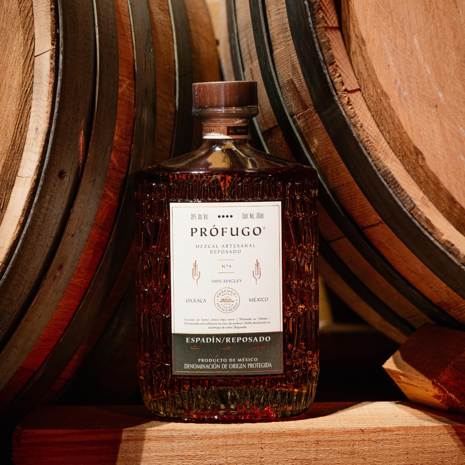 Mezcal Prófugo Espadín Reposado, 100% Maguey, 39% Vol, 70cl. Reposado por 3 meses en barrica.