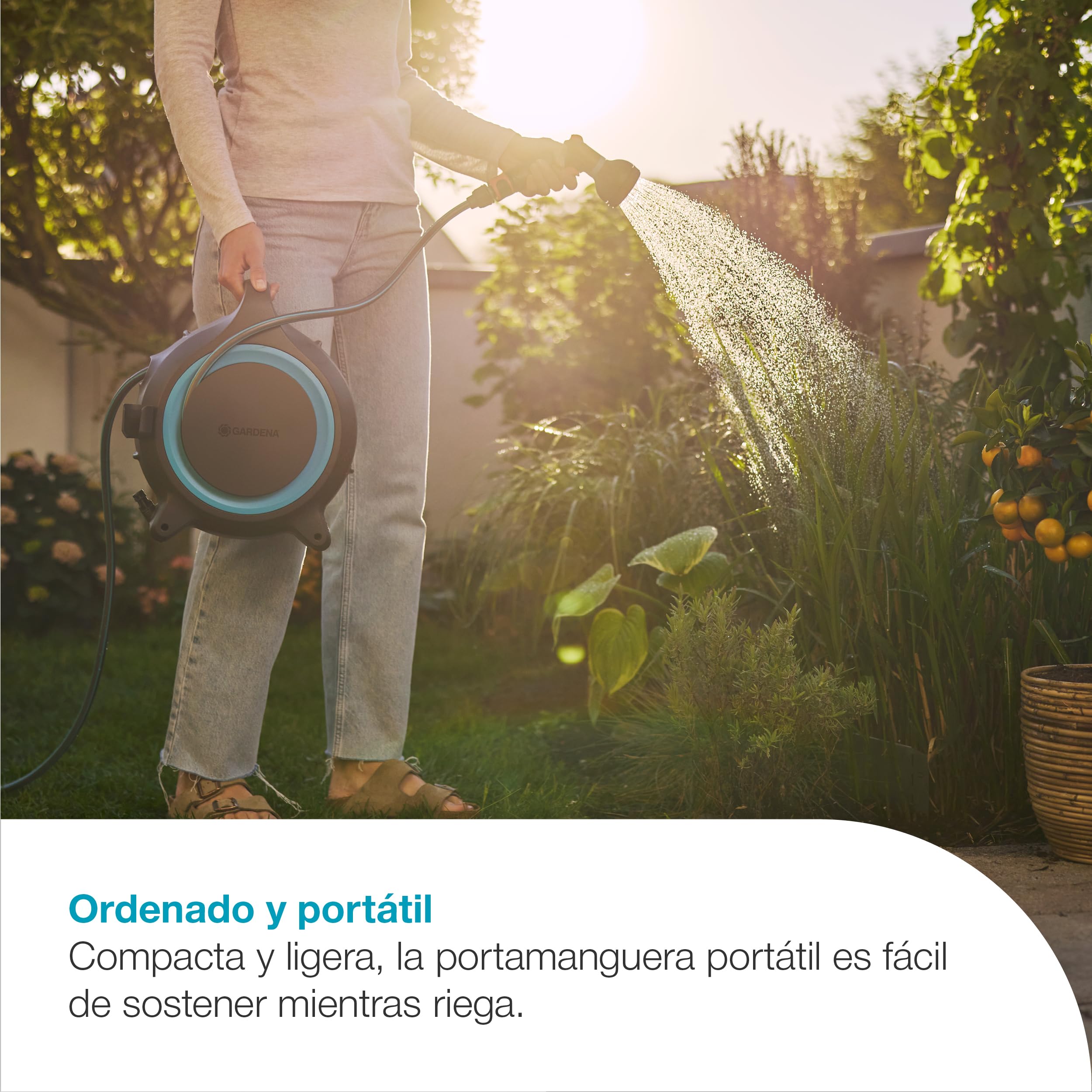 Gardena Portamangueras portátil MoveMatic Almacenamiento de mangueras: Ordenado y portátil, Manguera de jardín retráctil, Almacenamiento que ahorra espacio (18690-20)