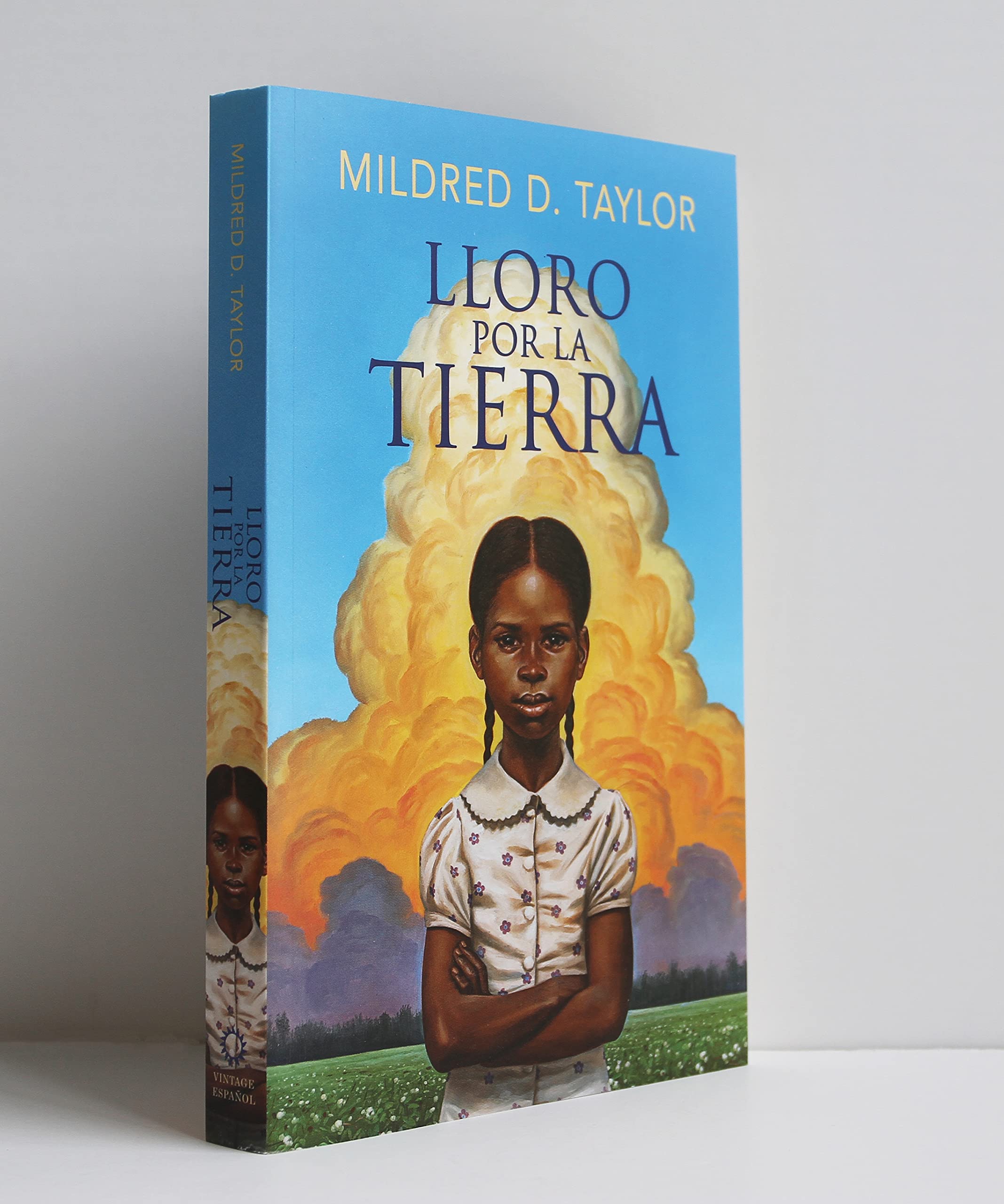 Lloro por la tierra / Roll of Thunder, Hear My Cry (Spanish Edition) - Image 2