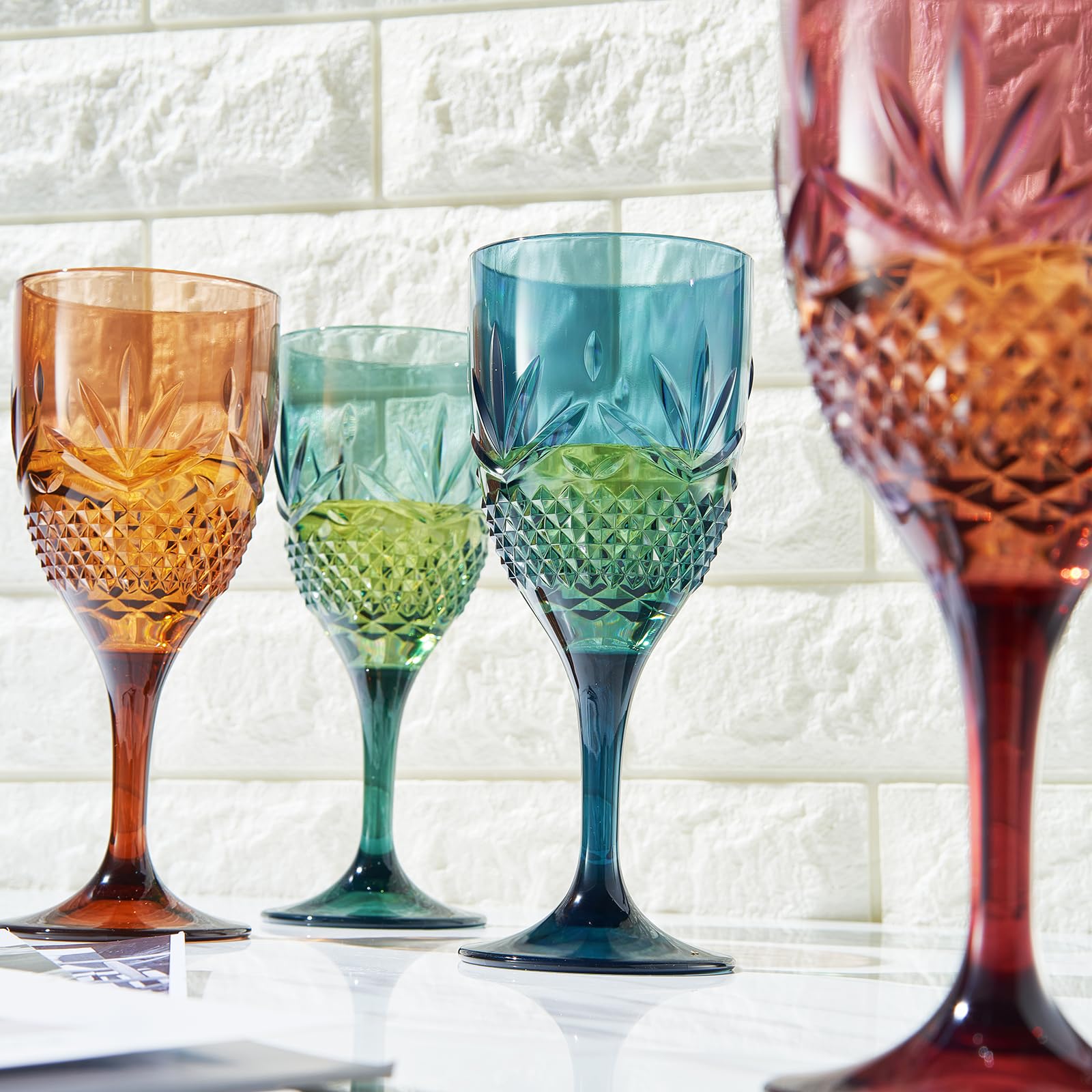 Bruchsichere Weingläser mit Tritan-Stiel, wiederverschließbar, 4er-Set, gedeckte Farben, Kristallglas, ähnlich, Kristall-Acryl-Trinkgeschirr, wiederverwendbar, unzerbrechlich, BPA-freier Kunststoff,