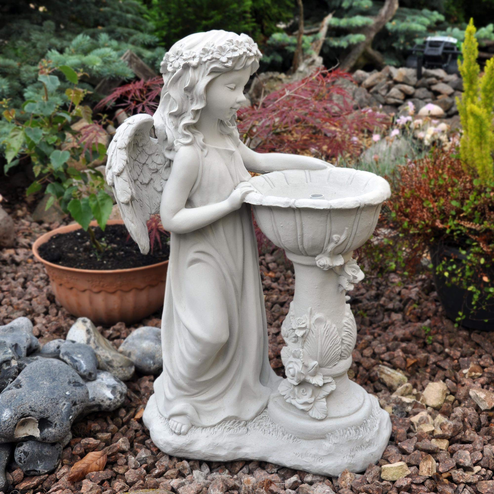 Wilai Angelo in piedi sulla fontana d'acqua, statuetta in pietra massiccia, gioco d'acqua, decorazione da giardino, resistente alle intemperie