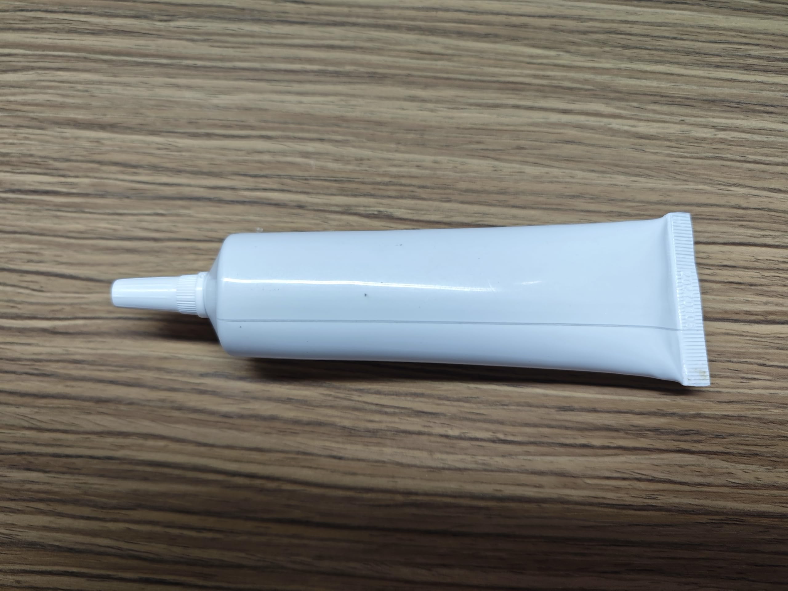 Breliter Waterproof Caulk - Flexible Gap Filler, Strong Adhesive for Bathroom & Kitchen Repair,Non-Toxic, No-Gun Needed (5.29 oz, White, Includes Spatula)