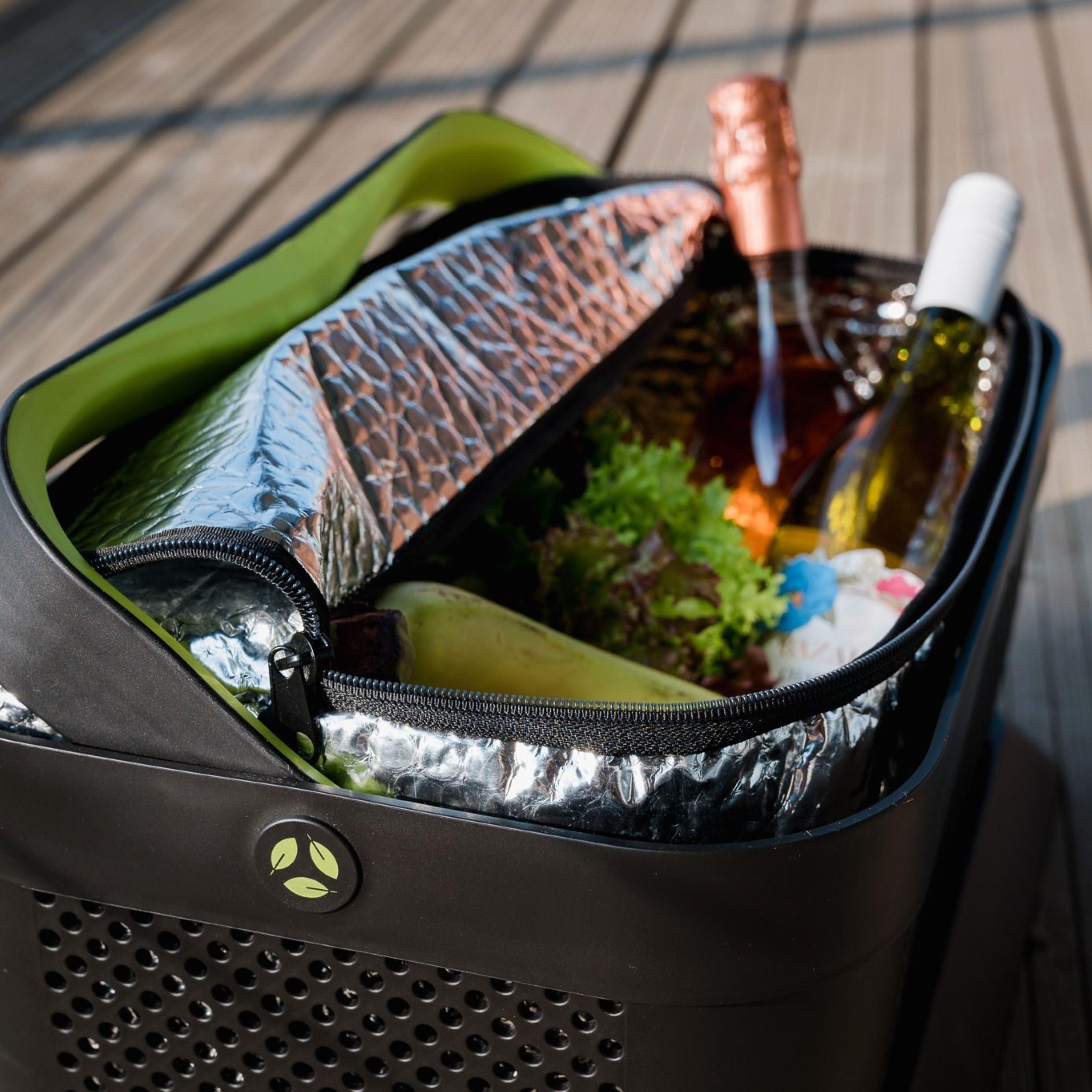 rati Basket - Blue, Smarter Auto Korb zum Einkauf & Outdoor-Aktivitäten, mit Befestigungsadapter zum Kofferraum, rutschfest und Stabil während der Fahrt I Schwarz, aus 94% Recycling Material