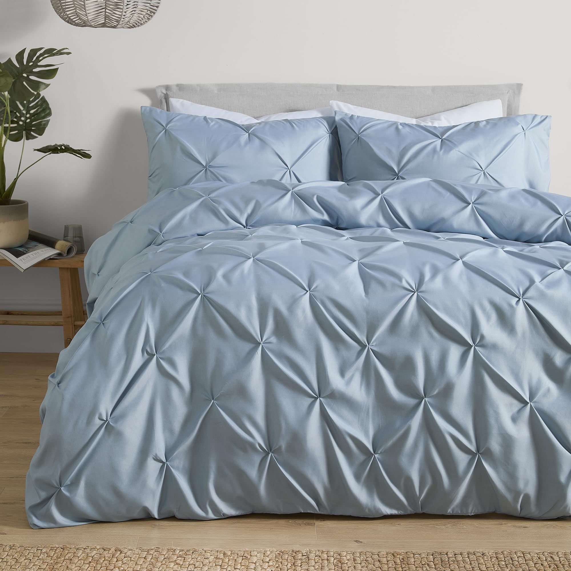 Serene Lara Duvet Cover Set In Blue