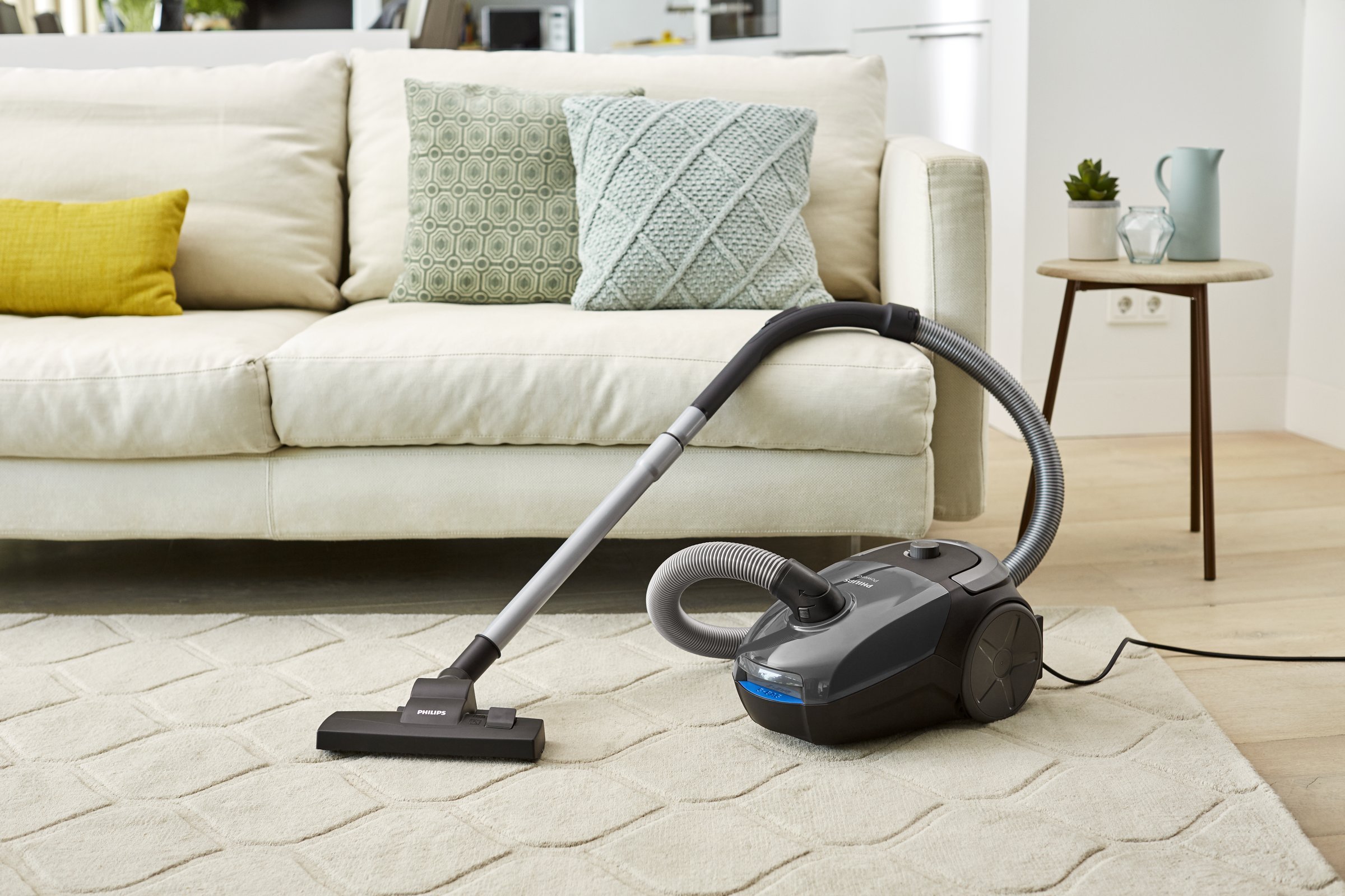 Philips PowerPro FC8244/09 - Aspirapolvere con sacchetto, serbatoio 3 l, filtro anallergico, facile da pulire