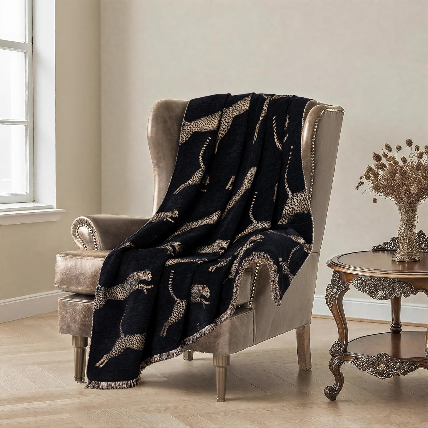 Luxury Leopard Throw Blanket for Couch, Wild Animal Pattern Chenille Jacquard Weighted Blanket with Fringe, Vintage Home Decor Soft Fall Throw Blanket for Bed Sofa(52”x72”, Black)