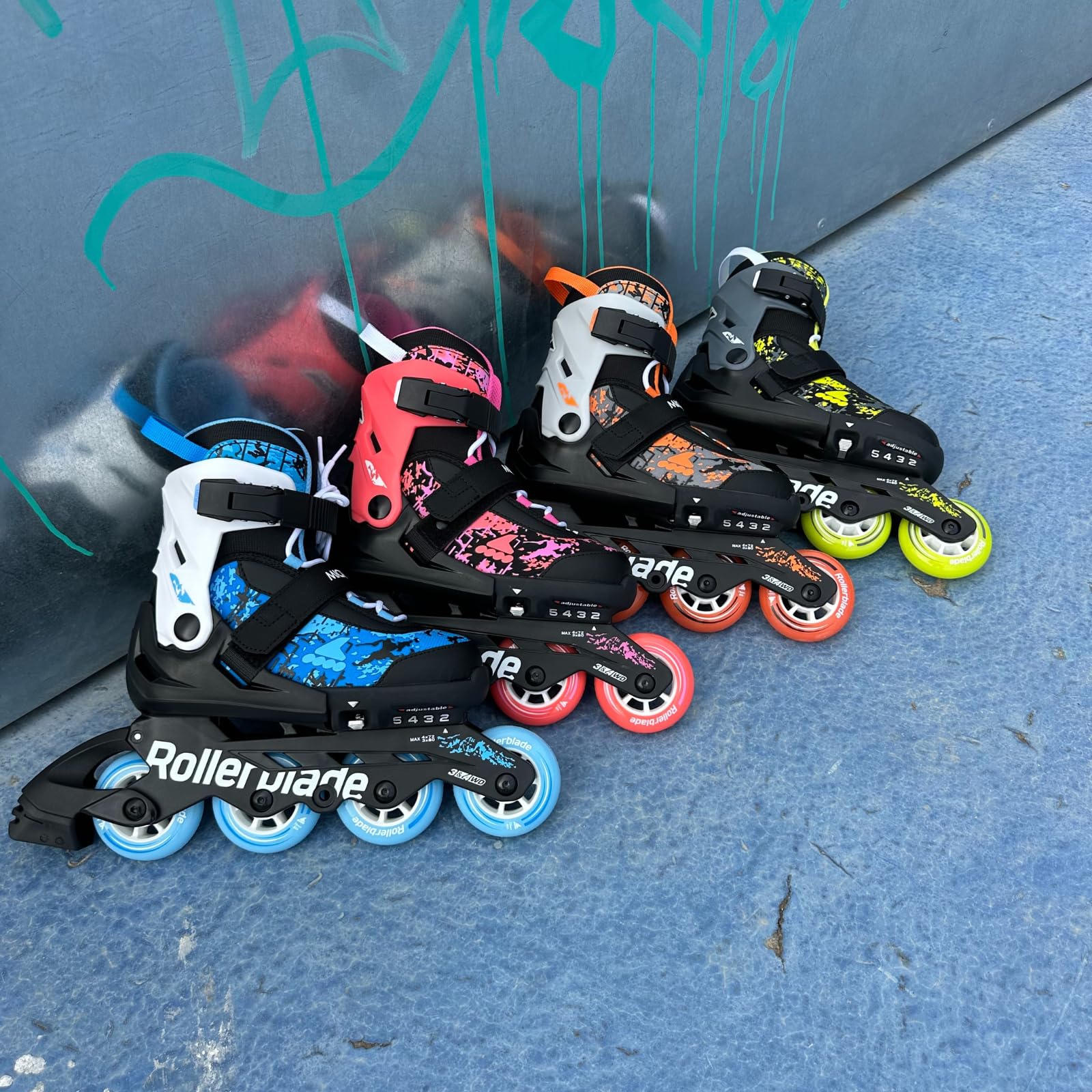 Rollerblade MICROBLADE SL Łyżworolki dla dziewcząt, na czas wolny, czarne/koralowe, rozmiar 36,5-40,5