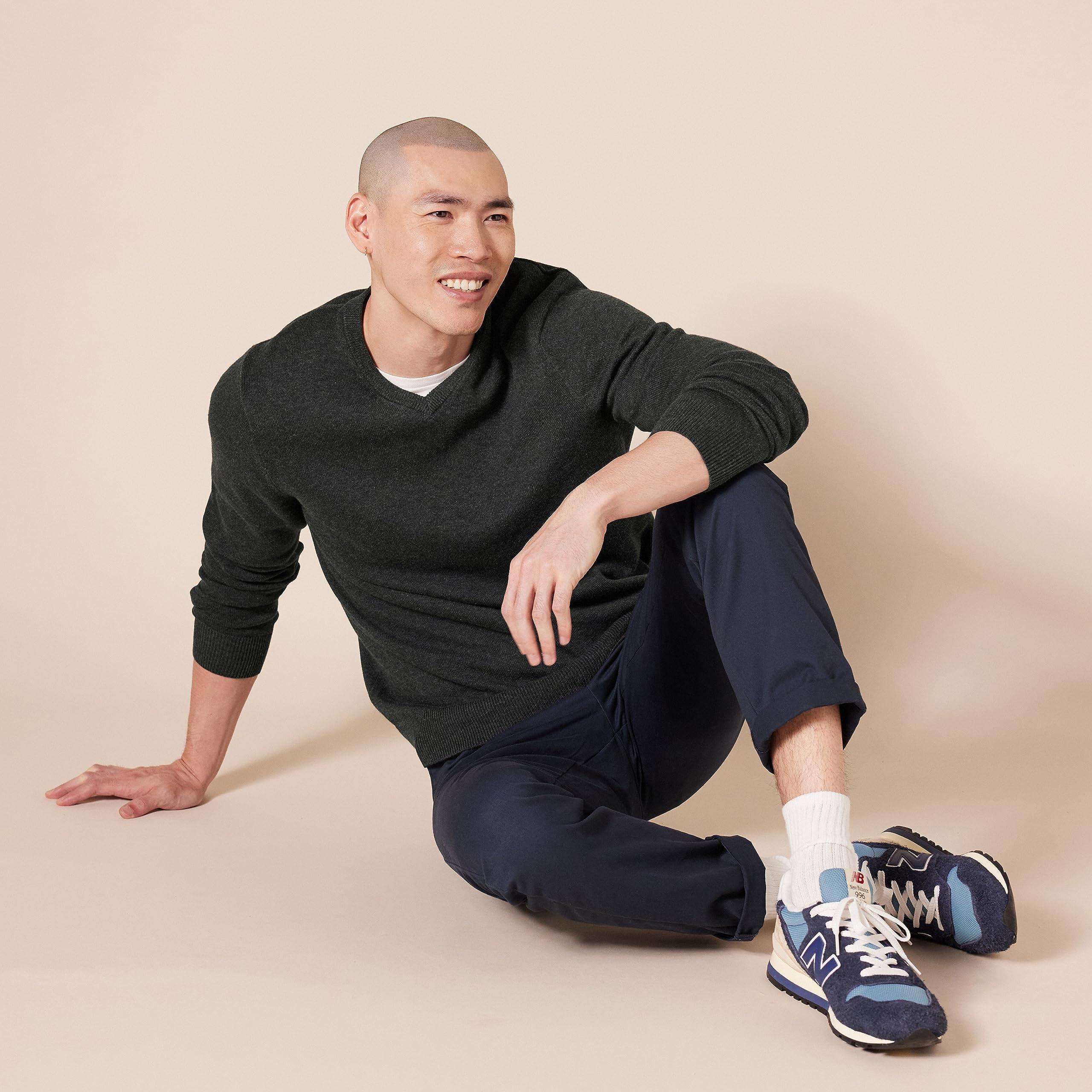 Amazon Essentials Maglione con Scollo a V (Disponibile in Taglie Extra Forti) Uomo