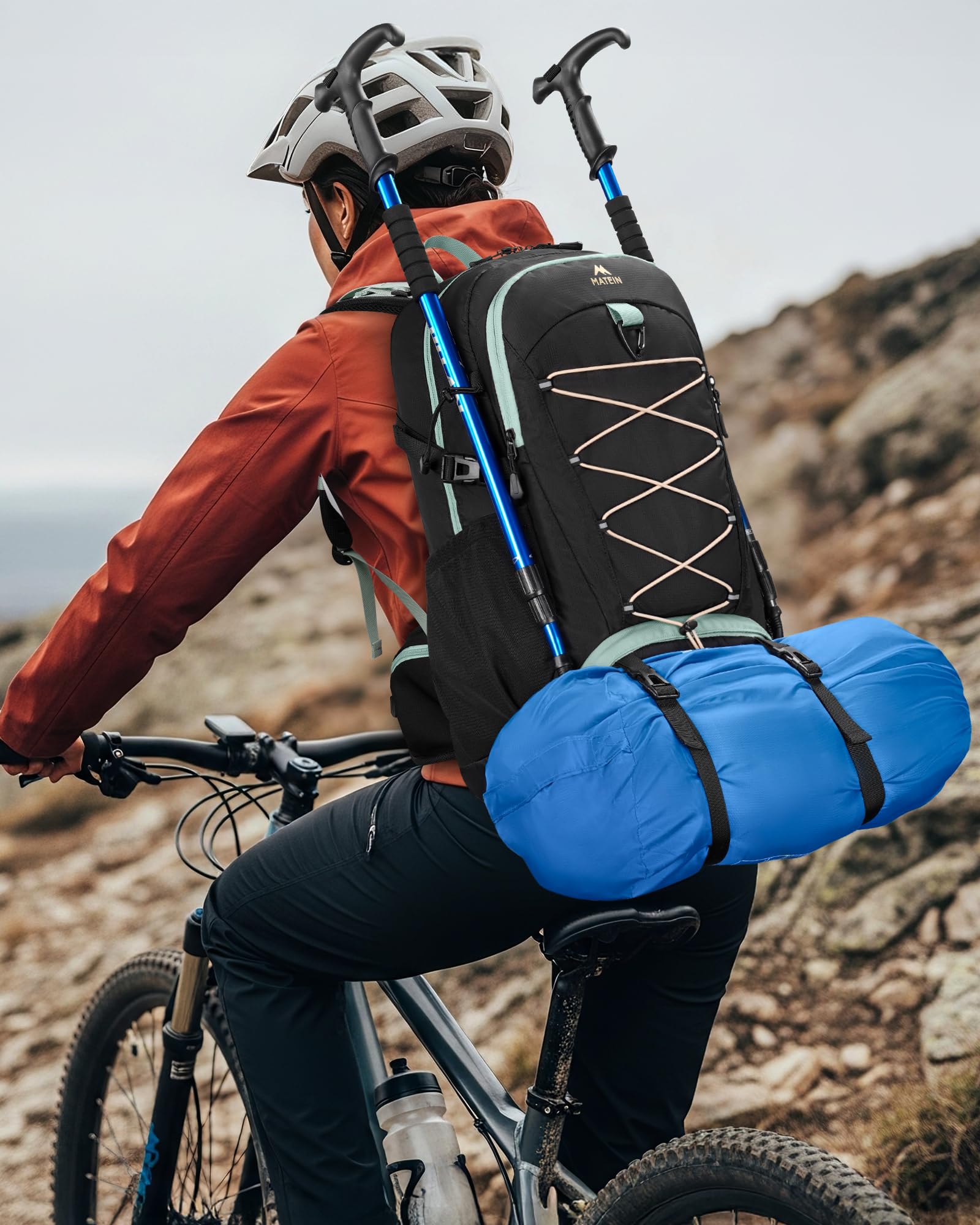 MATEIN Sac Randonnée Imperméable avec Housse de Pluie, Sac à Dos 40L, Noir