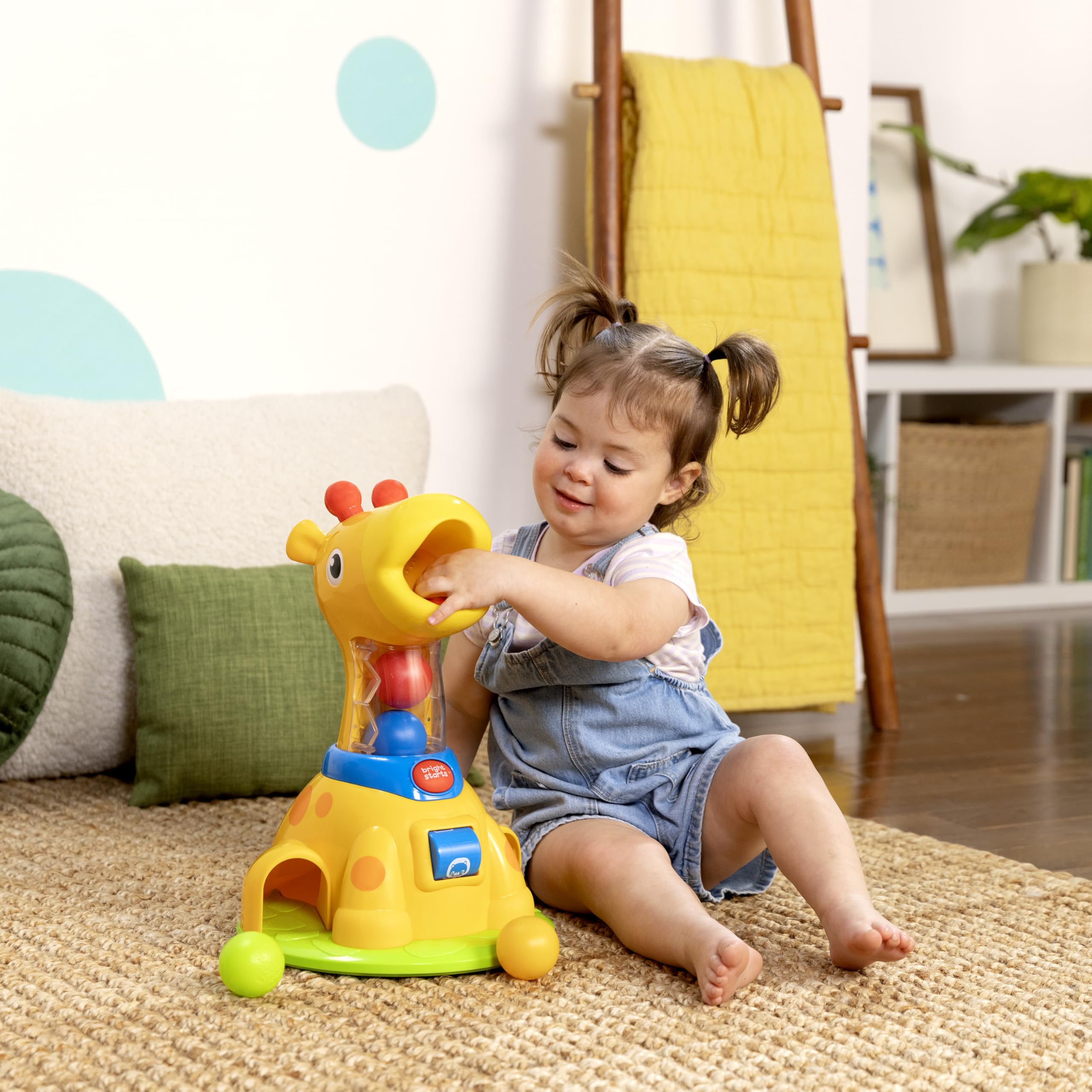 Bright Starts Zabawka Spinnin' Spots Giraffe Ball Play dla umiejętności motorycznych i skutków przyczynowych, +6 miesięcy, unisex, piłka do raczkowania i ścigania - wielokolorowa