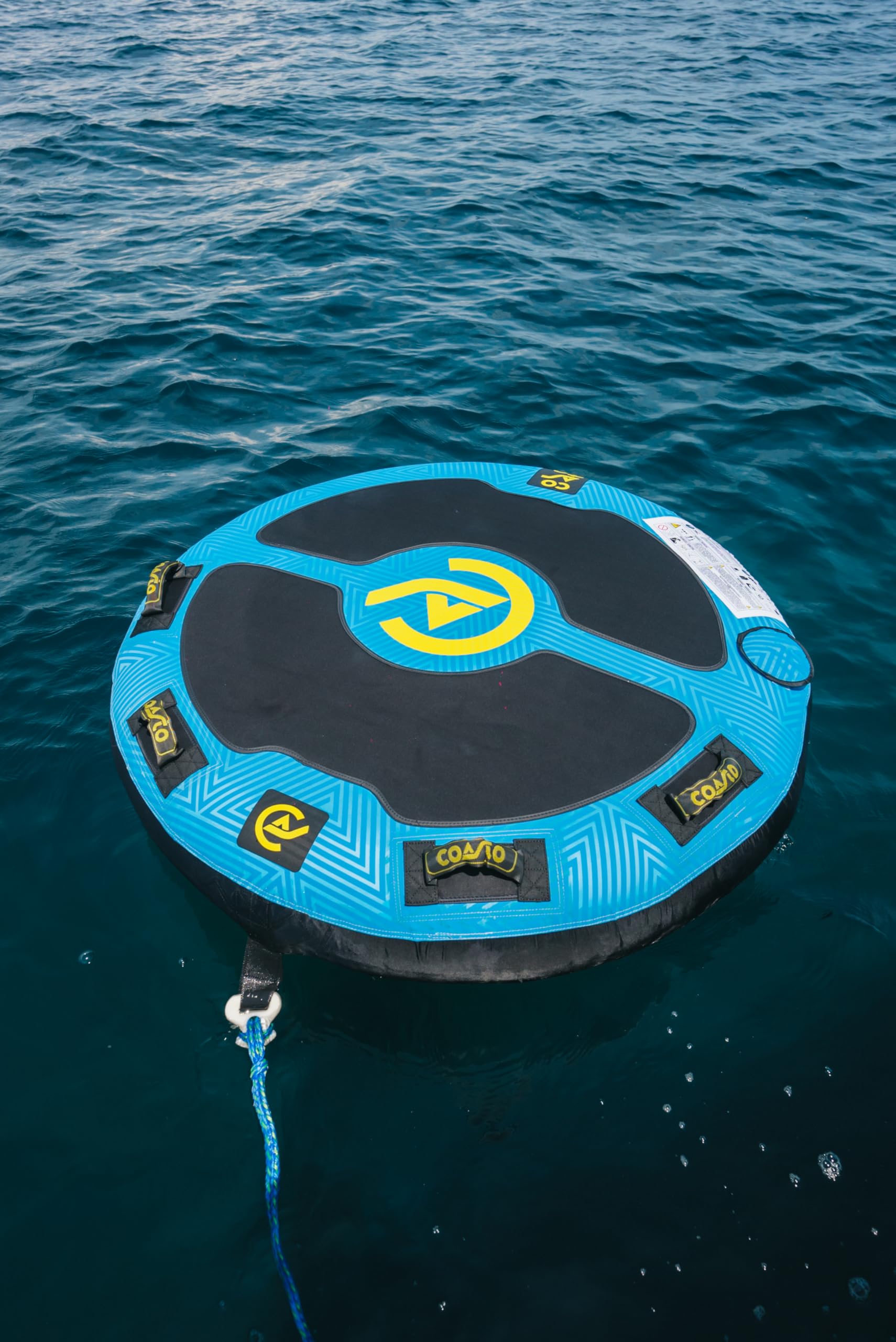 Boya remolcada Maroa COASTO - PB-CBMAROA2 - para 2 Personas - Forma: Redonda - Diámetro: 60" (152cm) Capacidad: 2 Personas Construcción: PVC 26G + Nylon 420D Bolsa de Transporte incluida