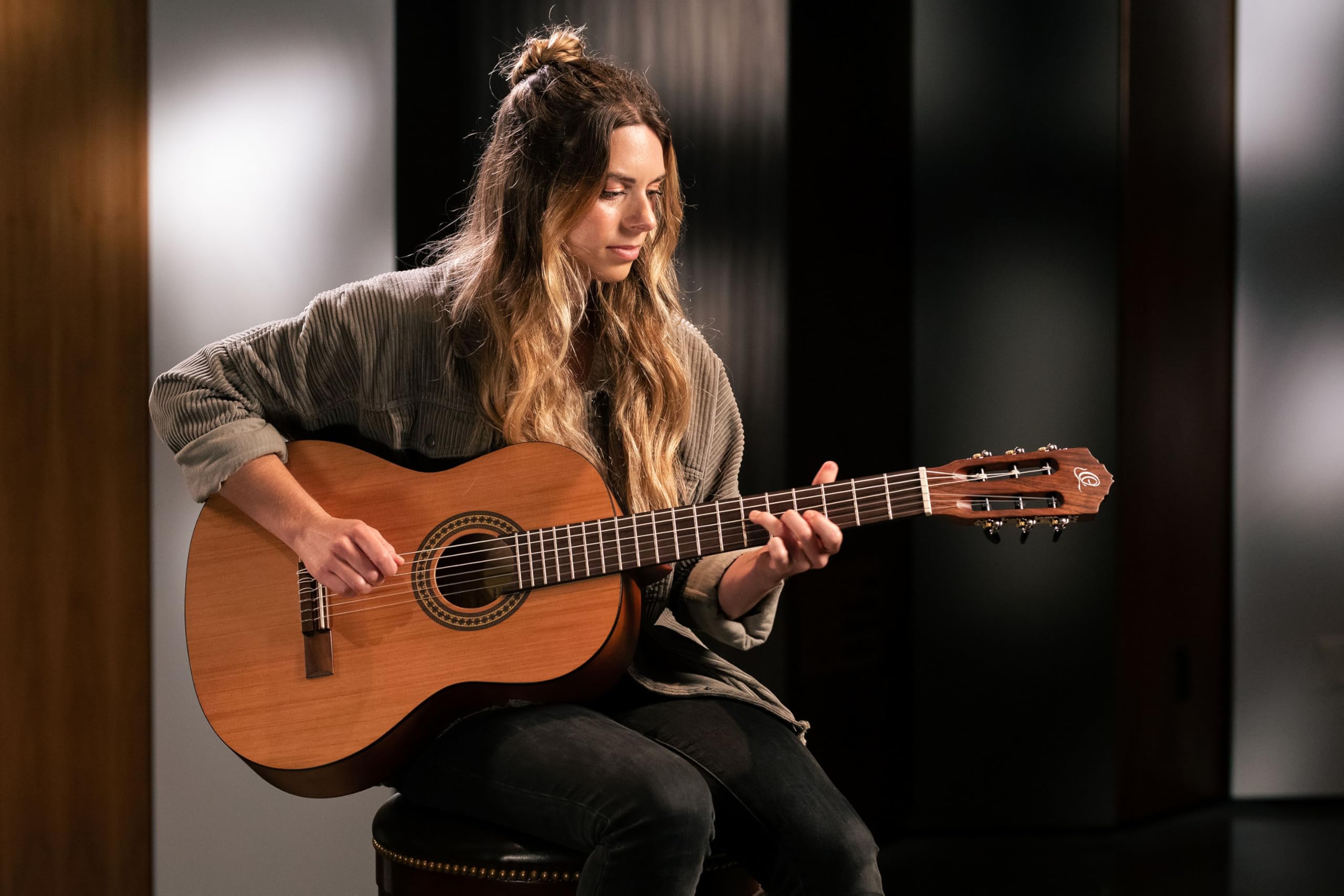 Ortega Guitars 4/4 Konzert Gitarre – Student Series – Zeder, Katalpa, Natur (RSTC5M) | Nylonsaitengitarre, Zederndecke & Katalpa-Korpus Satin-Finish