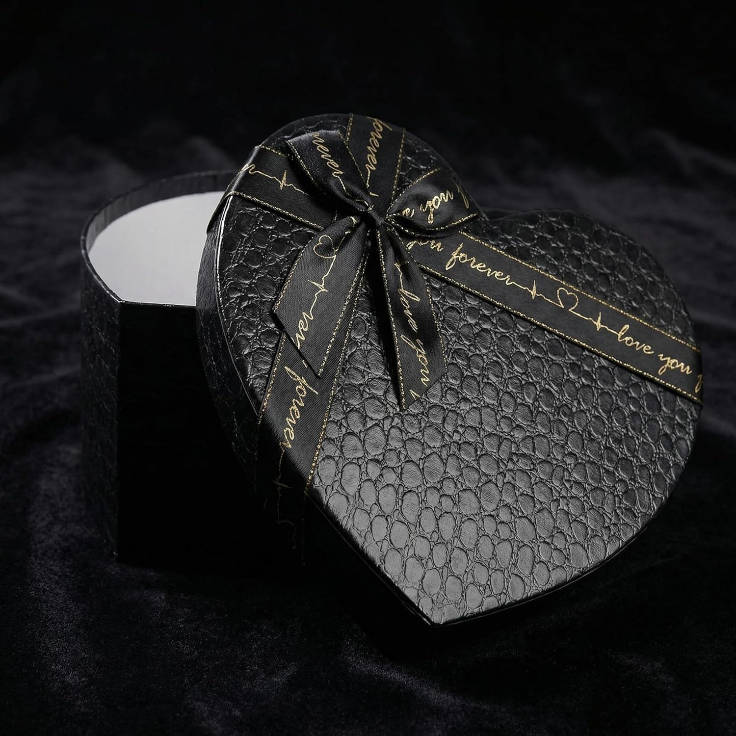 HEALEEP Empty Heart Shaped Box, 9x6.9x3.5 Inches Decorative Valentines Day Present Box with Lid for Jewelry Candies Flowers Wedding and Birthday Packaging - Image 7