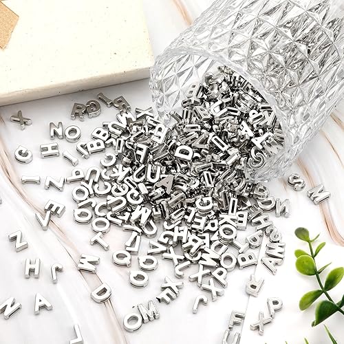 Vista 51 de Augshy 700 cuentas de letras blancas del alfabeto para hacer bricolaje (0.236 pulgadas)