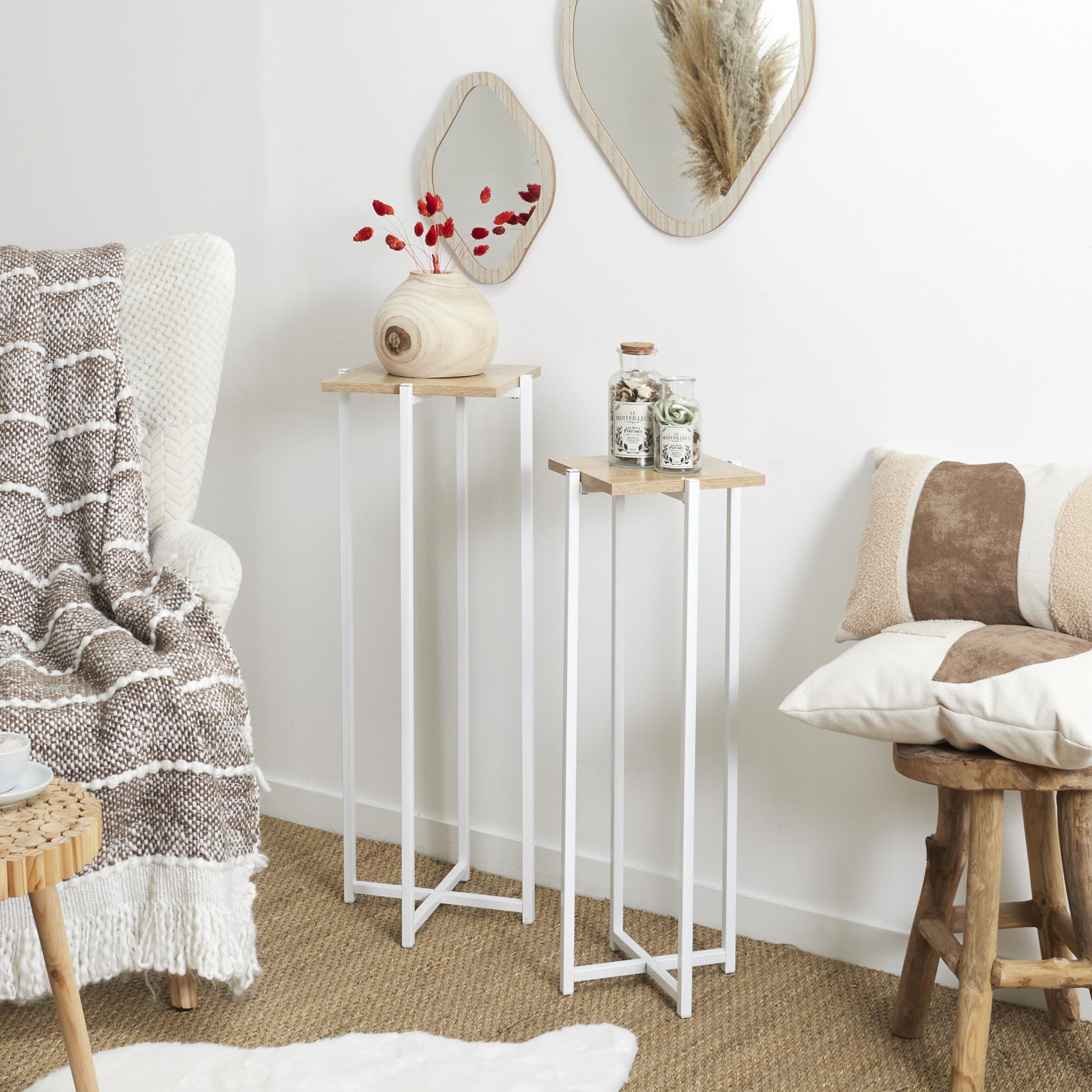 HOME DECO FACTORY - HD0051 Lot de 2 Sellettes en Bois et Métal - Design Tendance - Pratiques pour Salon ou Entrée - Dimensions 30 x 30 x 82 cm - Couleur Blanc Marron
