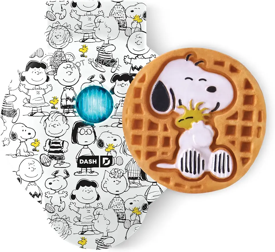 Peanuts x Dash Mini Waffle Maker