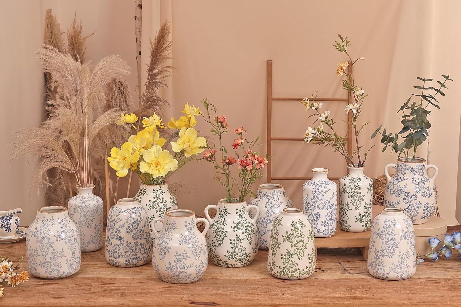 Ceramic Vase Vintage Flower Vase, Chinoiserie Green Floral Decorative Vase, Rustic Retro Farmhouse Crackle Finish Vases for Flowers Home Decor Living Room Centerpieces Kitchen Office, Green-01, 7.9”