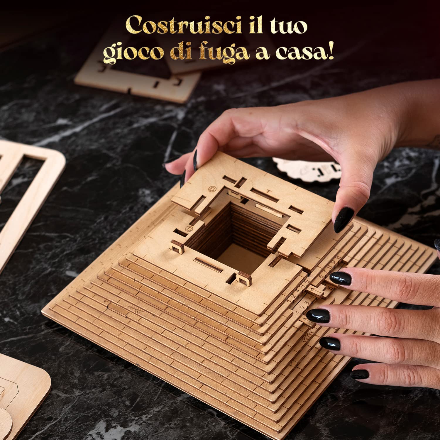 ESC WELT Quest Pyramid Puzzle Box - Escape Room in a Box - Rompecabezas para Adultos - Cajas de Rompecabezas con Compartimento Oculto - de Madera para Juegos Familiares