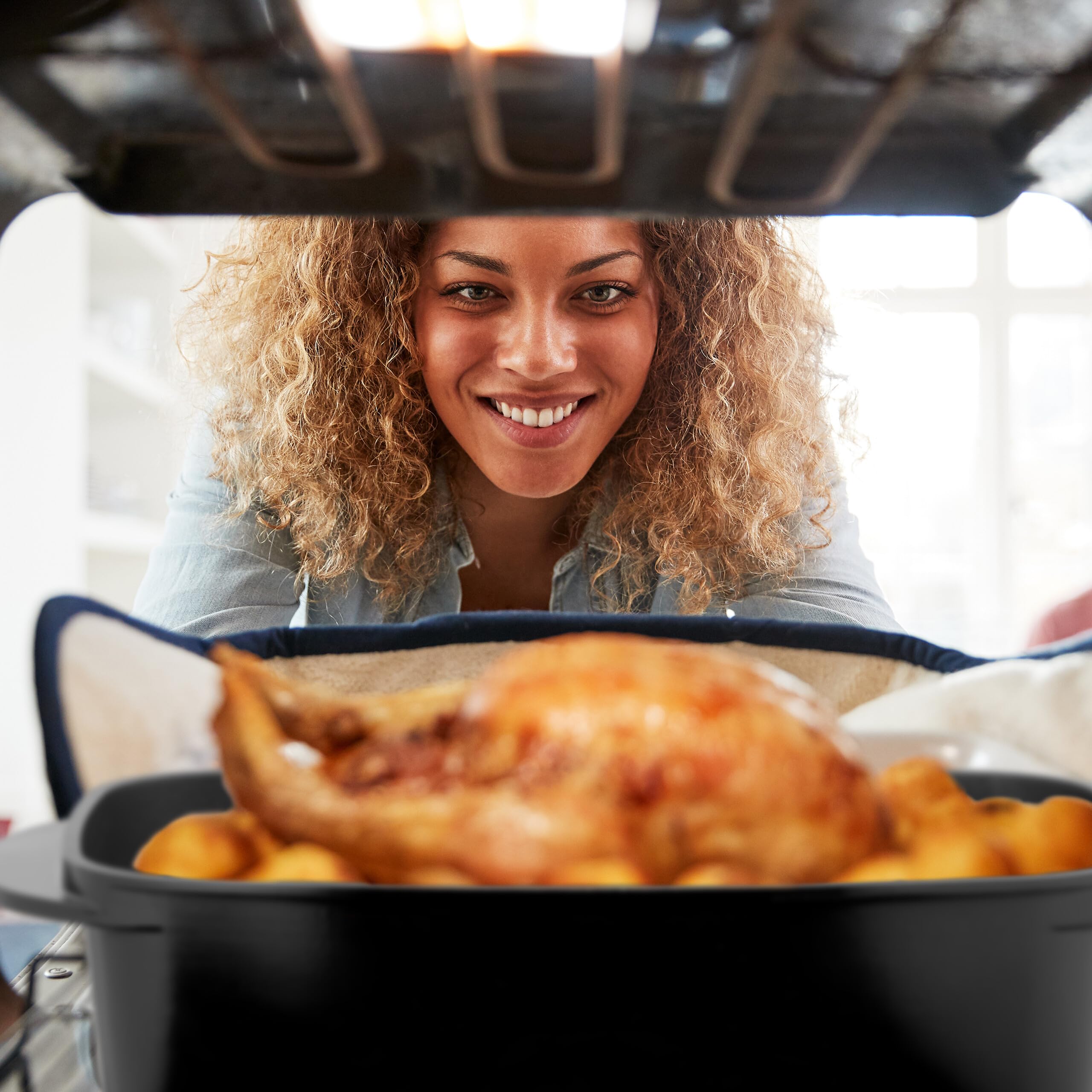 Relaxdays Pirofila da Forno con Coperchio, Teglia 5 L, Pomello per Aromatizzazione Piano Cottura Elettrico e Gas, Nero