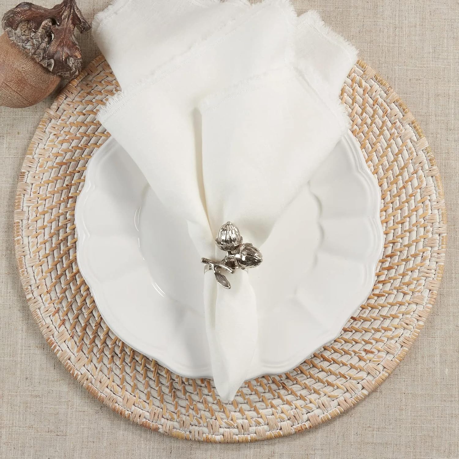 Fennco Styles Harvest Acorn Brass Napkin Rings, Set of 4 - Silver Metal Napkin Holders for Holiday, Home Décor, Dining Room, Banquets, Family Gatherings and Special Occasions