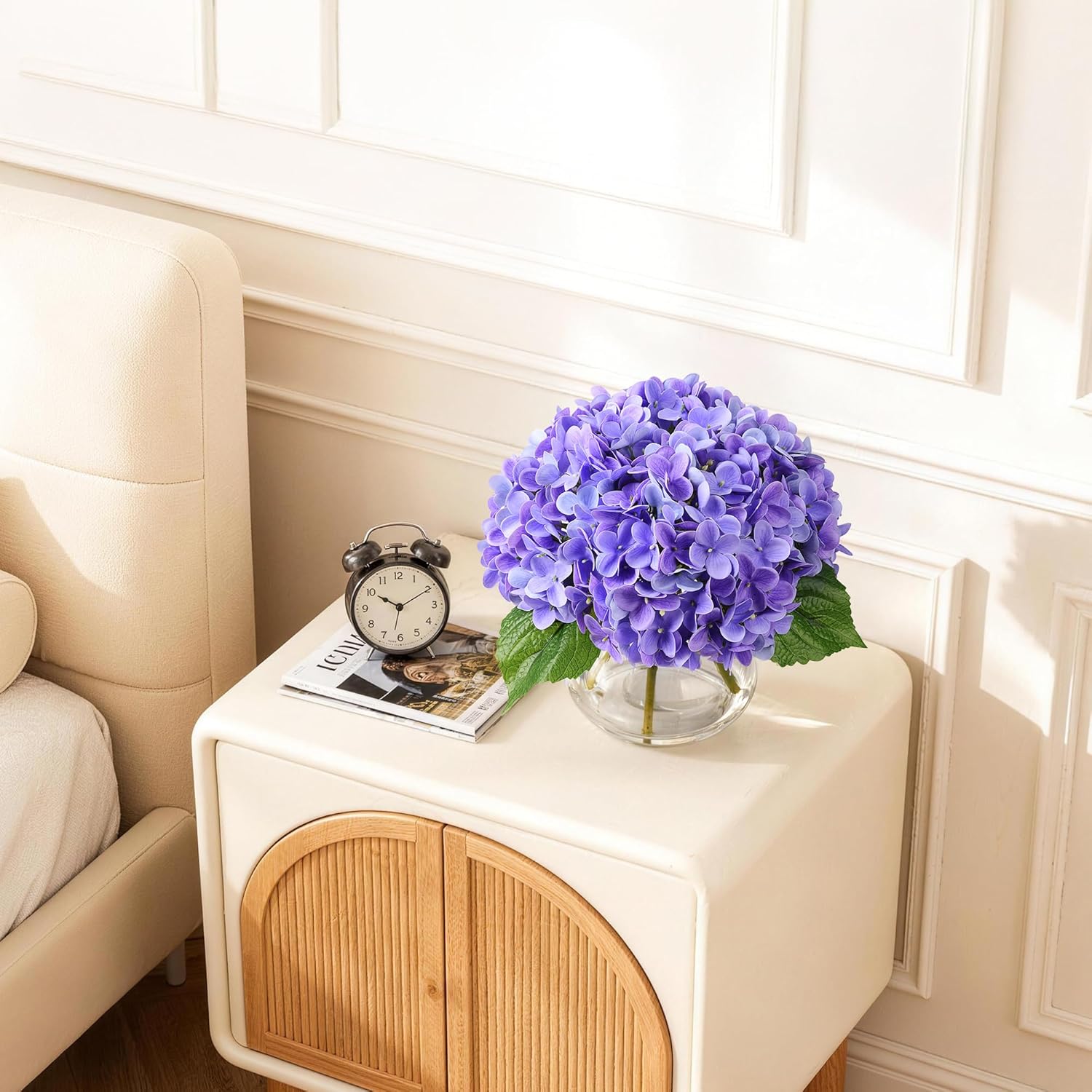 Artificial Hydrangea Flowers Arrangements in Glass Vase for Home Decoration, Faux Hydrangea Flowers for Floral Arrangements with Faux Water Wedding Bouquets Kitchen Table Centerpiece Decorations