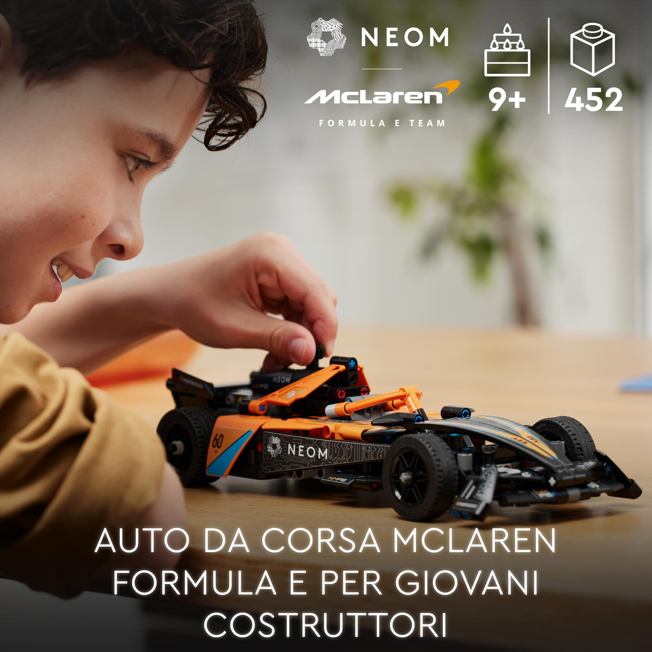 LEGO Technic NEOM McLaren Formula E Race Car, Macchina Giocattolo per Bambini e Bambine da 9 Anni in su, Modellino di Auto da Corsa F1 da Costruire e da Esposizione, Idea Regalo di Compleanno 42169