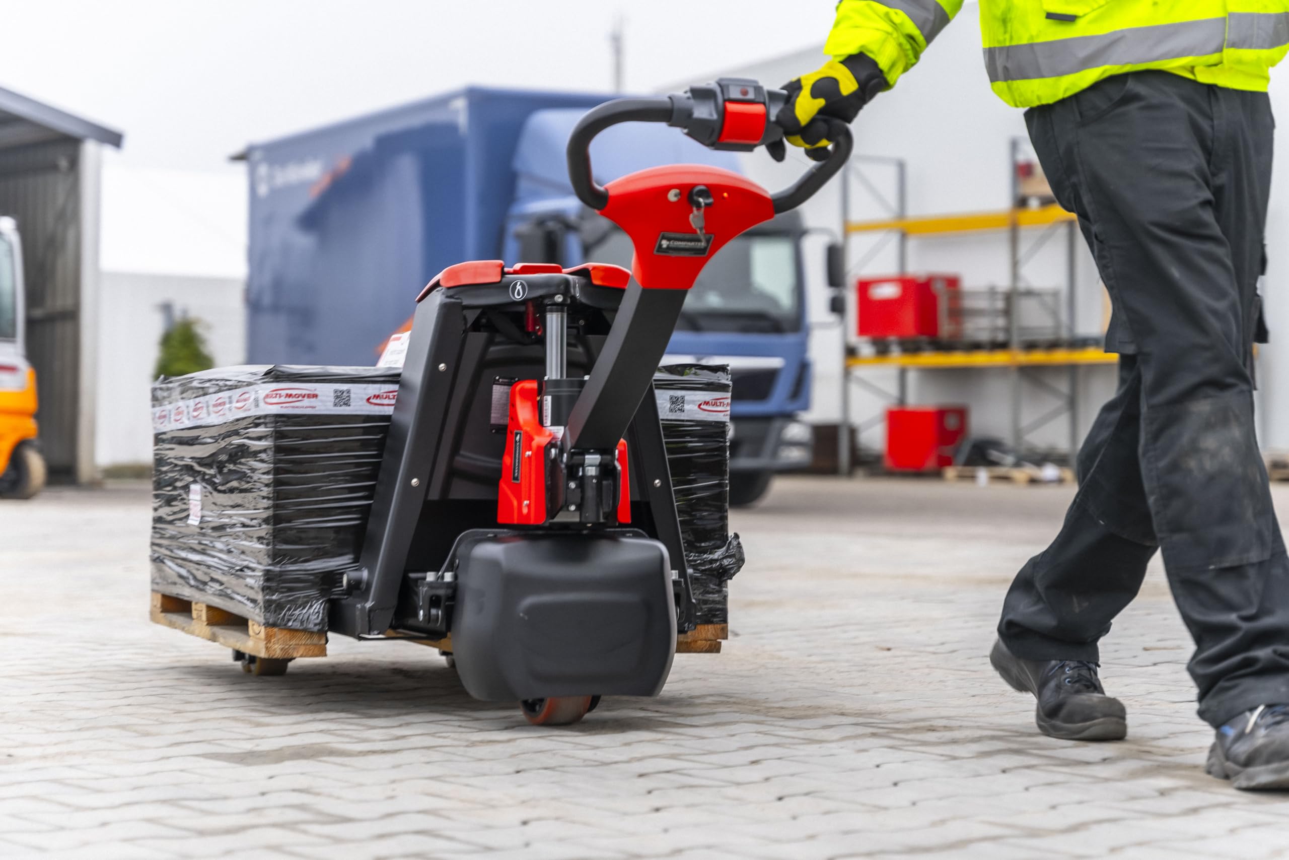Chariot élévateur électrique : Compartec F3 - Batterie lithium-ion, charge de 1500 kg, longueur de fourche 1150 mm. - Norme industrielle - Performance et efficacité fiables - Idéal pour les entrepôts