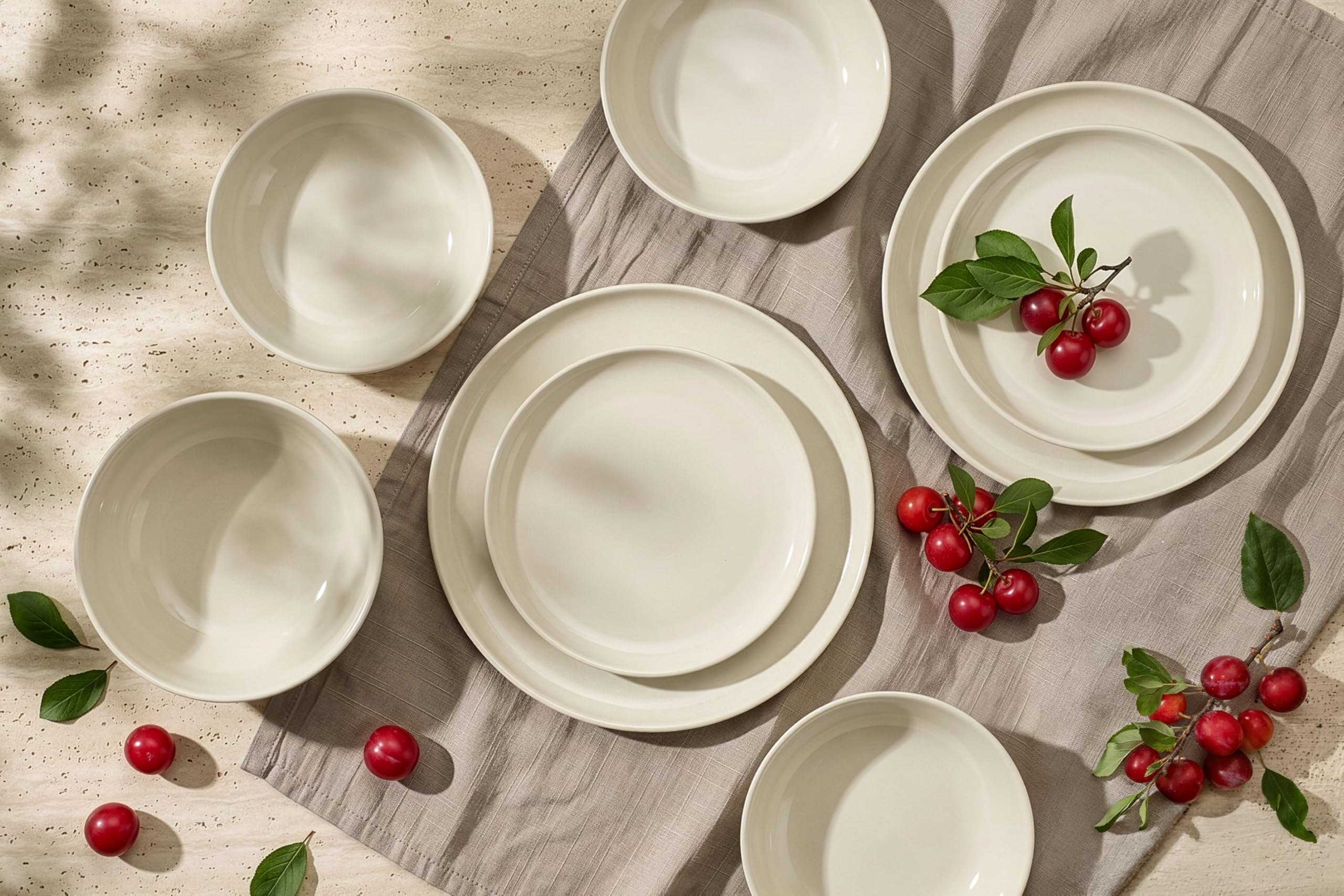 Konsimo. Geschirrset 6 Personen - VICTO Teller Set Modern 24 Teilig - Tafelservice & Geschirrsets - Kombiservice 6 Personen - Steingut Service für Familie - Geschirr Beige - Plates - Essgeschirr