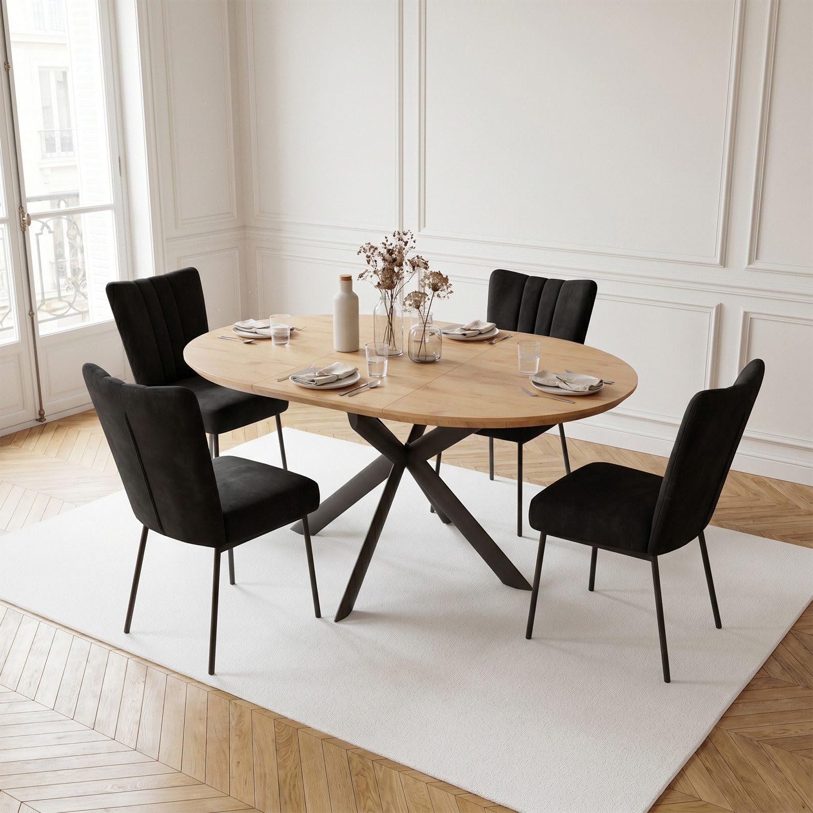 Wysuwany okrągły stół jadalny Rhein Wood Grain 110-150 cm metalowe nogi płyta MDF kolor drewna zawiera 4 grube czarne krzesła do jadalni, idealne na spotkania rodzinne