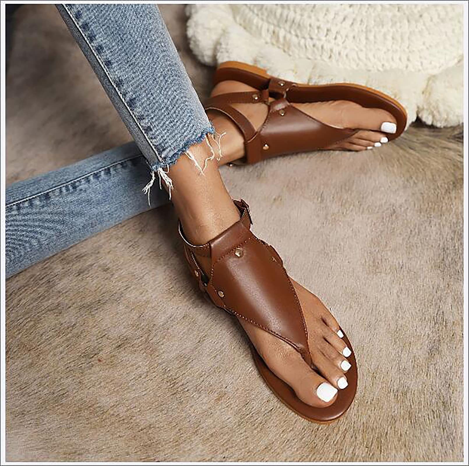 s*y様 正規品　新品　MEDI ENAMEL STRAP THONG SAND Women's Marin Rhinestone Skinny Thong Heels - A New Day