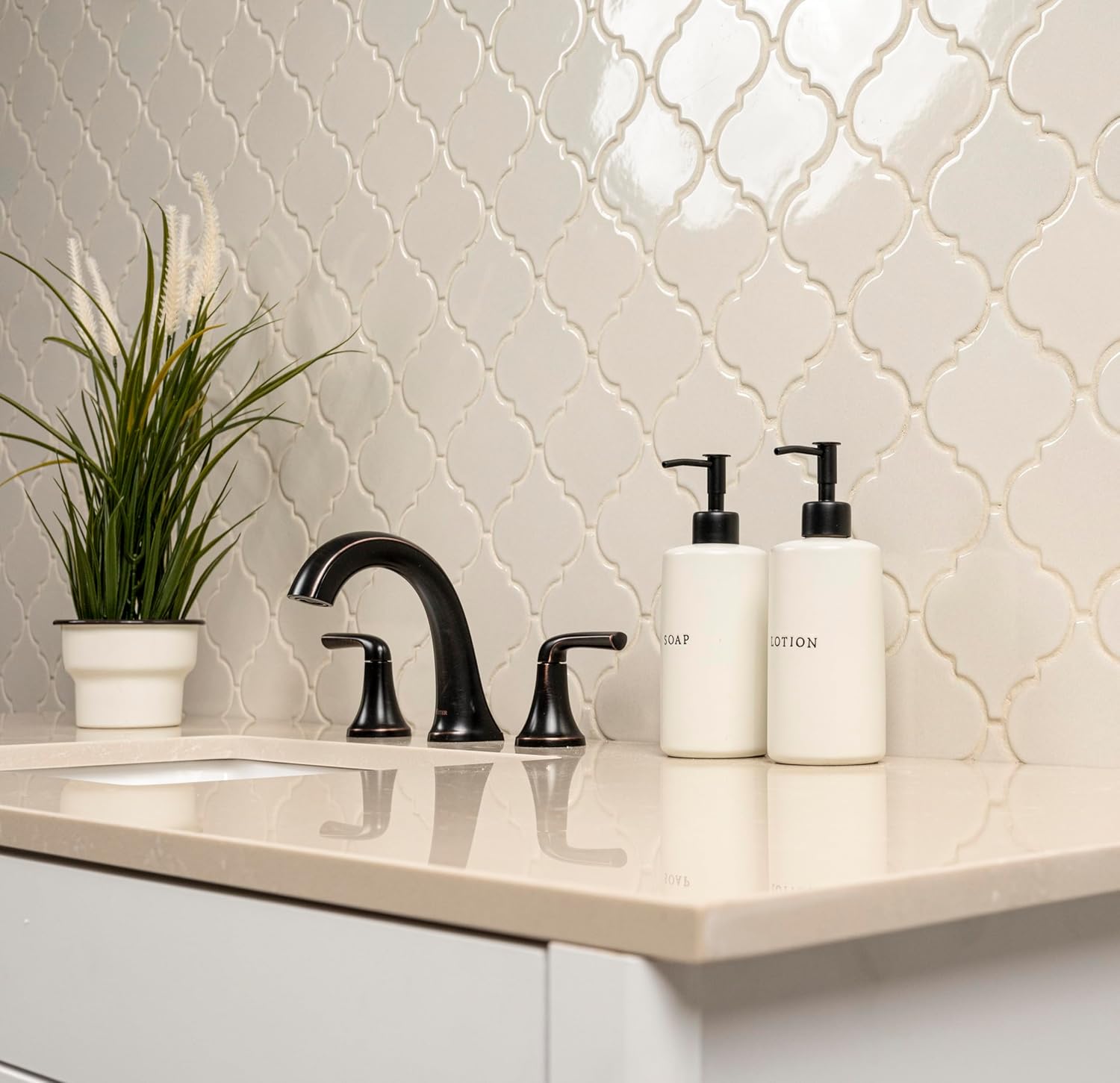 MSI Antique White Glazed Arabesque Ceramic Tile for Kitchen Backsplash, Wall Tile for Bathroom, Accent Wall Tile, and Shower Wall Tile, 10.83 in. x 15.5 in. Mesh-Mounted Mosaic Tile (11.7 sq.ft.)