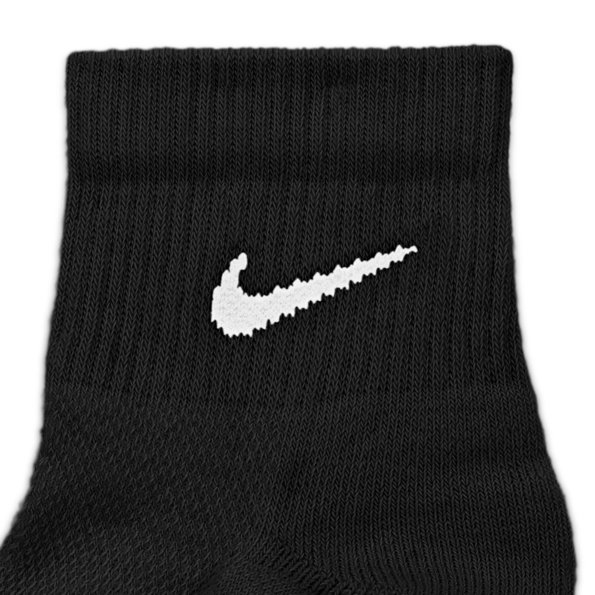 Nike Chaussettes hautes quotidiennes unisexes pour adultes (lot de 3) | Hommes et femmes