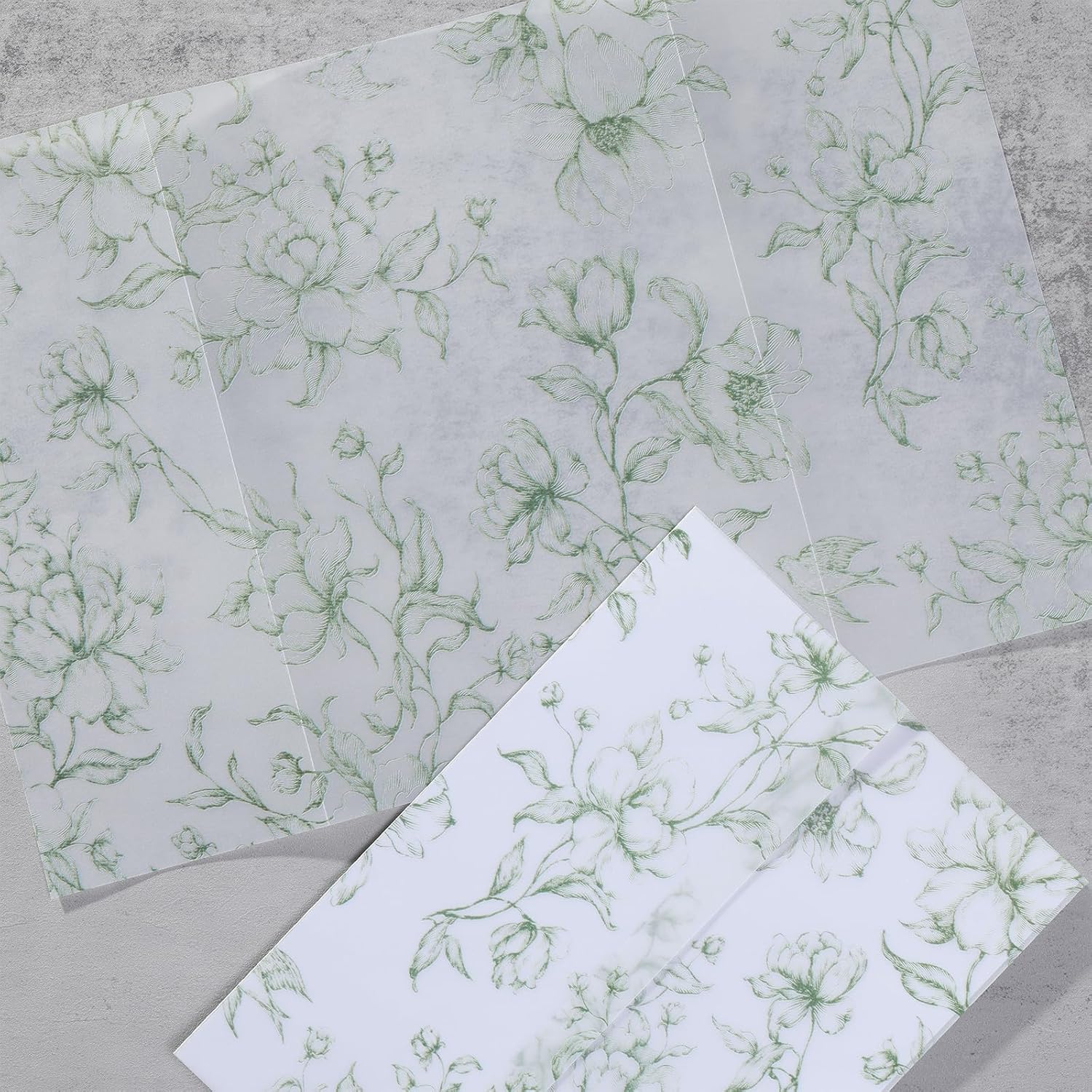 UNIQOOO 100 Pack Pre-Folded Sage Green Floral Vellum Jackets for 5x7 Invitations, 115GSM Transparent Vellum Jacket for Vintage Themed Wedding & Events