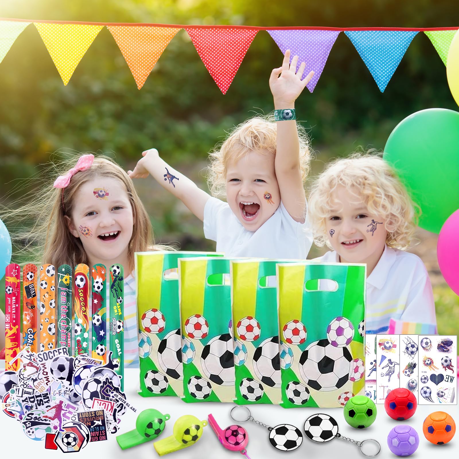 112 Pièces Kit Football Pinata Anniversaire Garçon, Fête Enfants avec Sacs Cadeaux, Porte-Clés, Sifflets, Tatouage Temporaire, Football de Filature