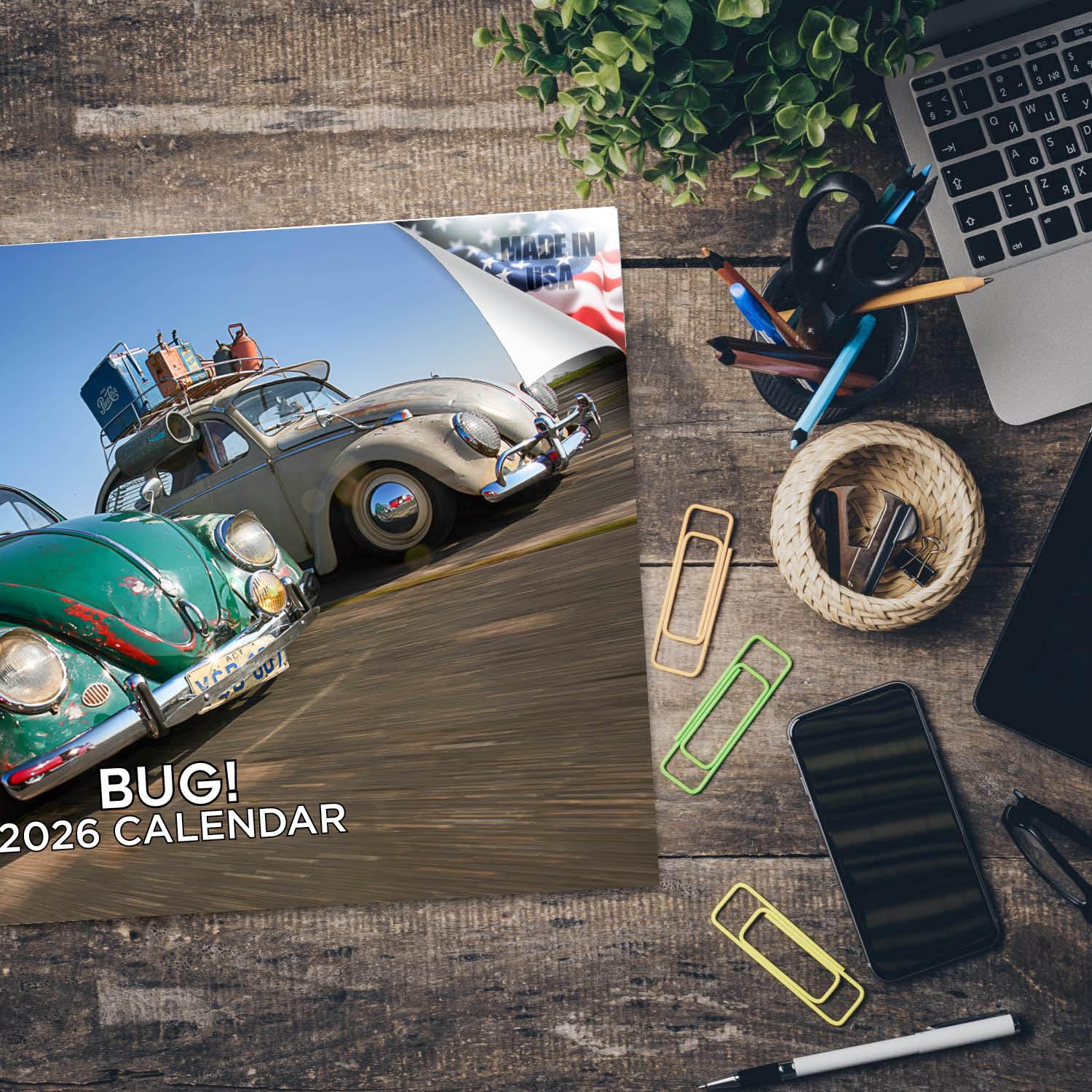 Calendario 2024 2025 con scarabeo – Calendario mensile da parete con auto d'epoca – 30,5 x 45,7 cm aperto – carta spessa senza sbavature – idea regalo – calendario per insegnanti accademici per