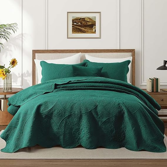 IR Imperial Rooms Queen Quilt Bedding Set Size (90" x 96") + 2 Pillow Shams (20" x 26"+ 2") - 3 Pcs All Season Lightweight Reversible Microfiber Coverlet Floral Embossed Quilt Bedspread (Emerald)