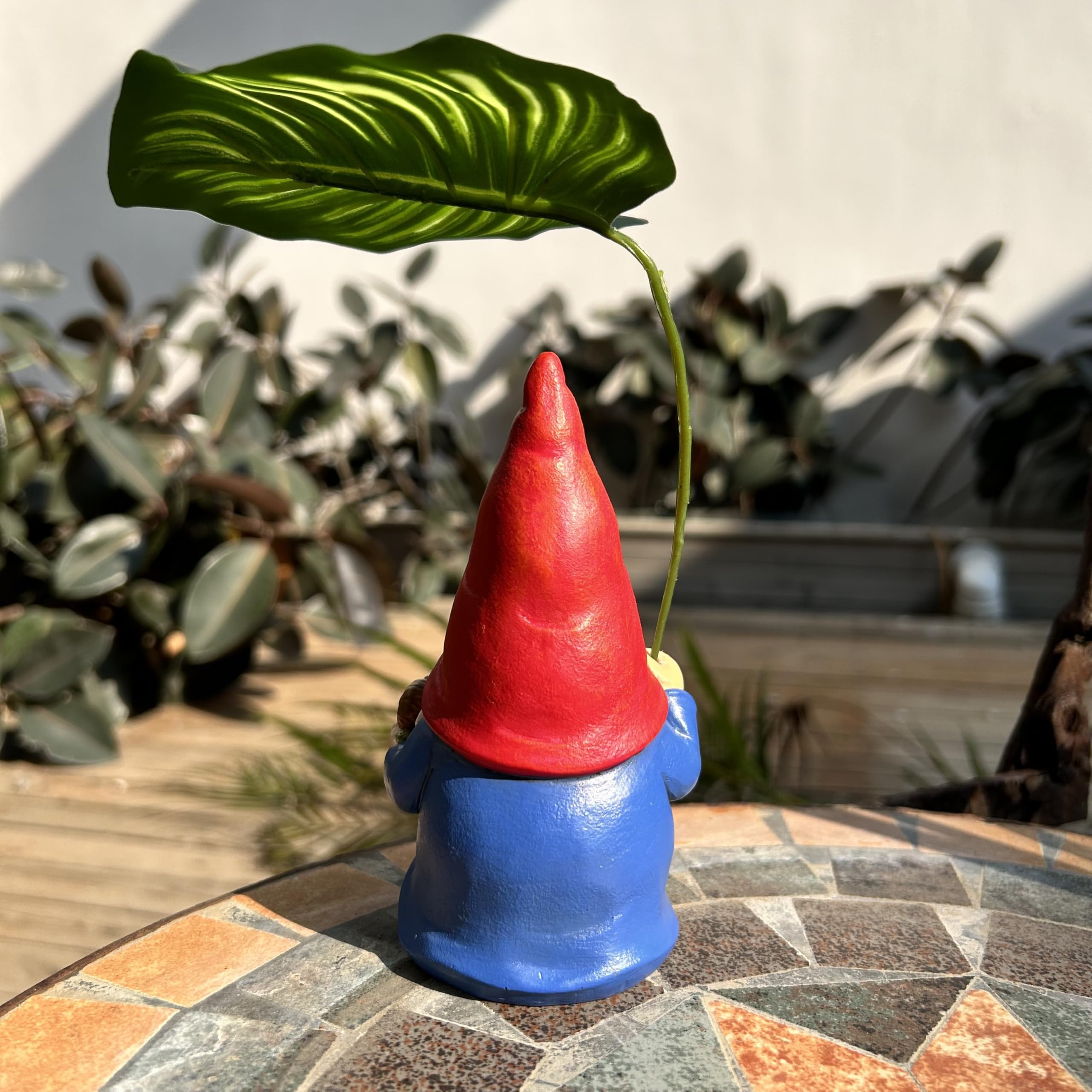 Gnomo de jardín con sombrero rojo y paraguas de hojas, estatua decorativa para exteriores, barba blanca