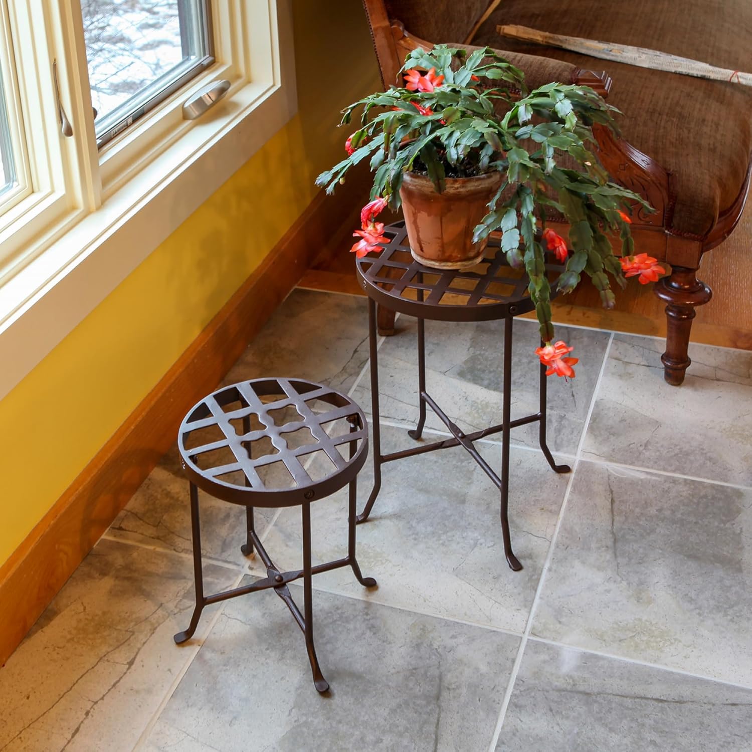 16" H Flowers Plant Stand