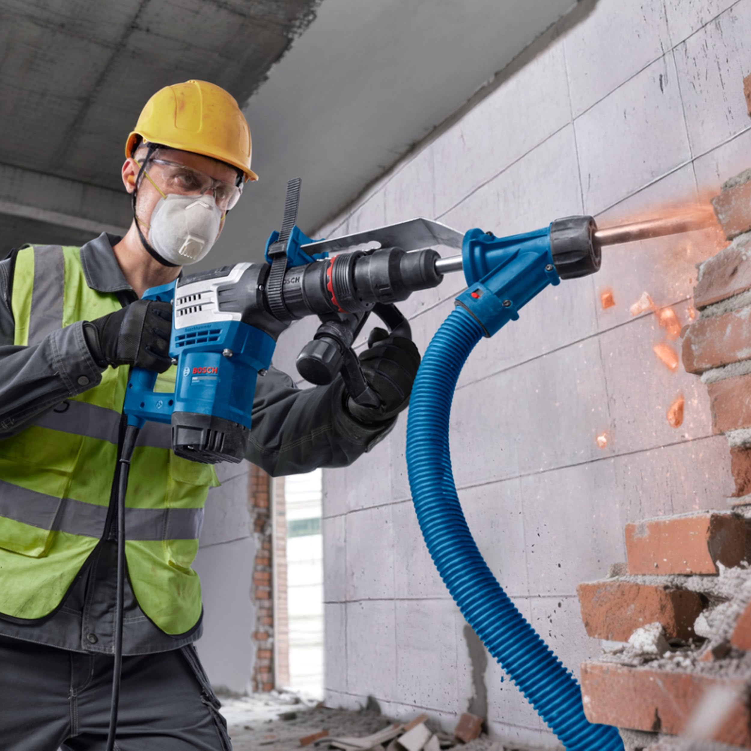 Bosch PRO Martillo de demolición con cable GSH5MX (incl. cincel en punta SDS MAX 280 mm, empuñadura auxiliar recta, estuche de transporte)
