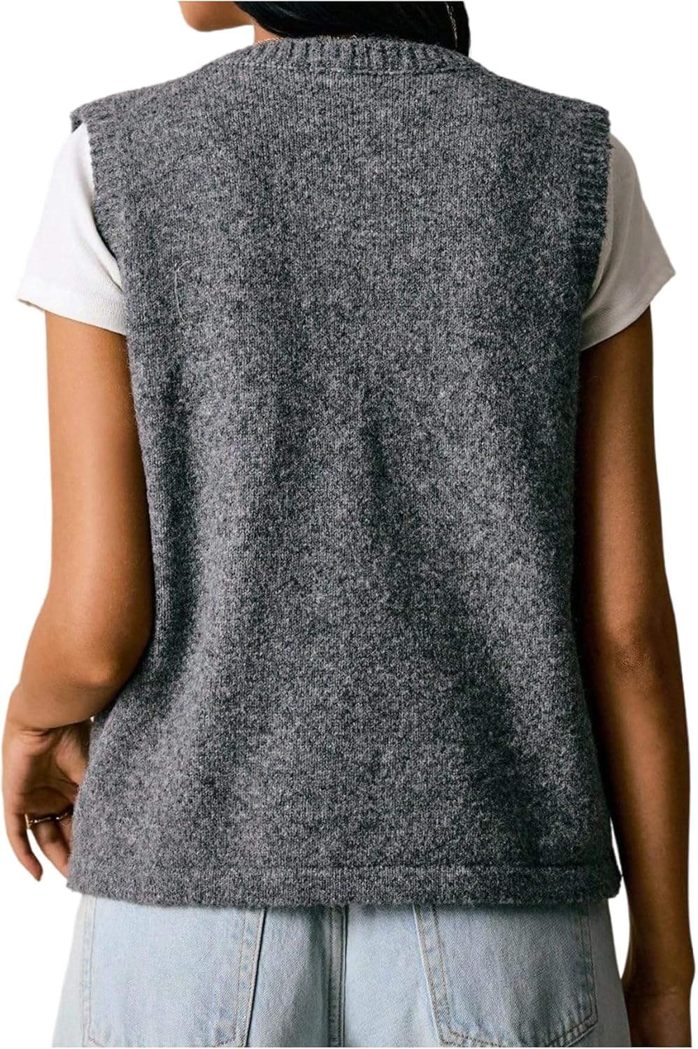 SOLY HUX Women's Button Down Sweater Vest Sleeveless Crew Neck Knit Tank Tops with Pockets Trendy Fall Outfits - Image 2