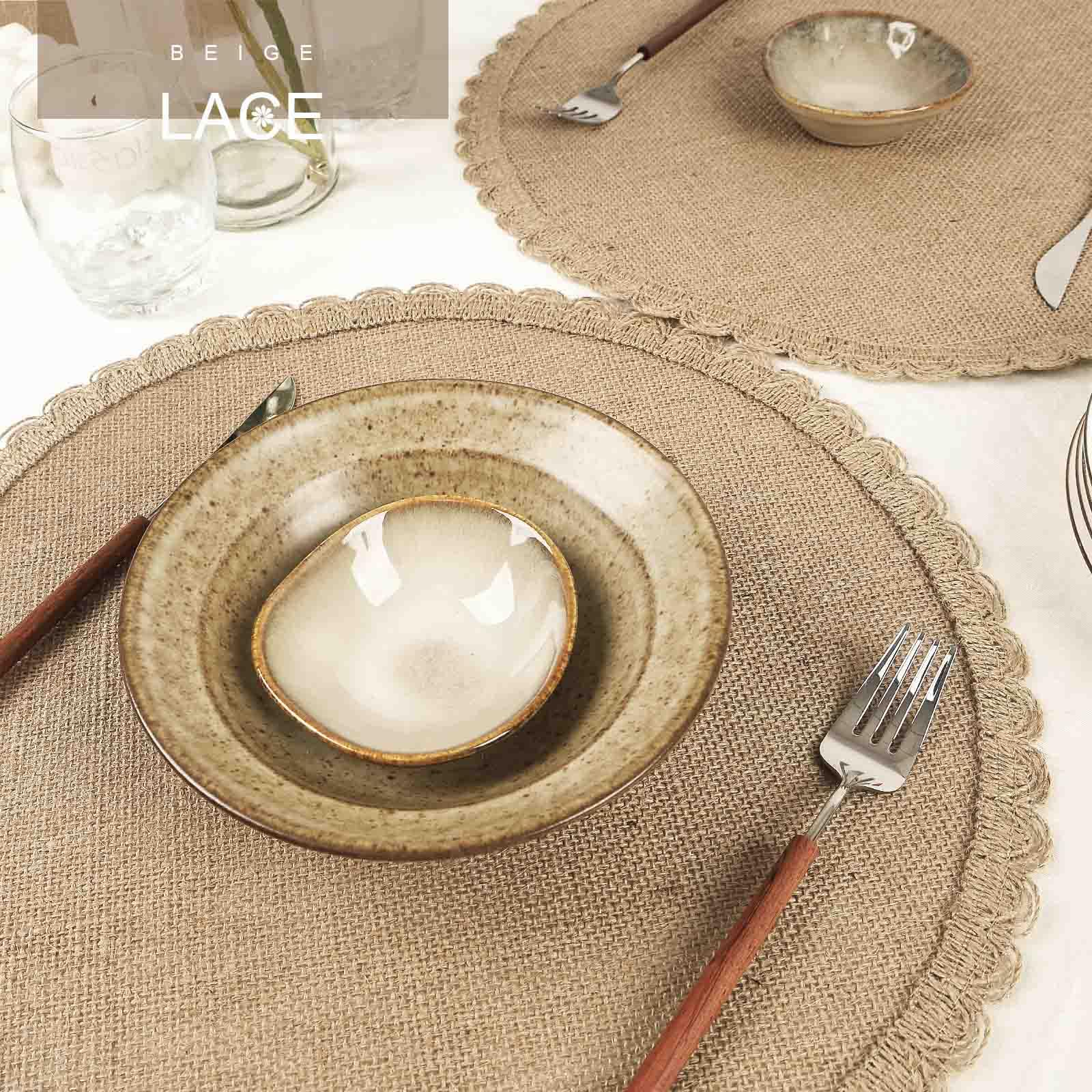 FunWheat, Set di 12 tovagliette rotonde in iuta intrecciata, per tavoli da pranzo, 38 cm, resistenti al calore, tovagliette in iuta naturale per decorazioni autunnali (pizzo e iuta marrone, 12 pezzi)