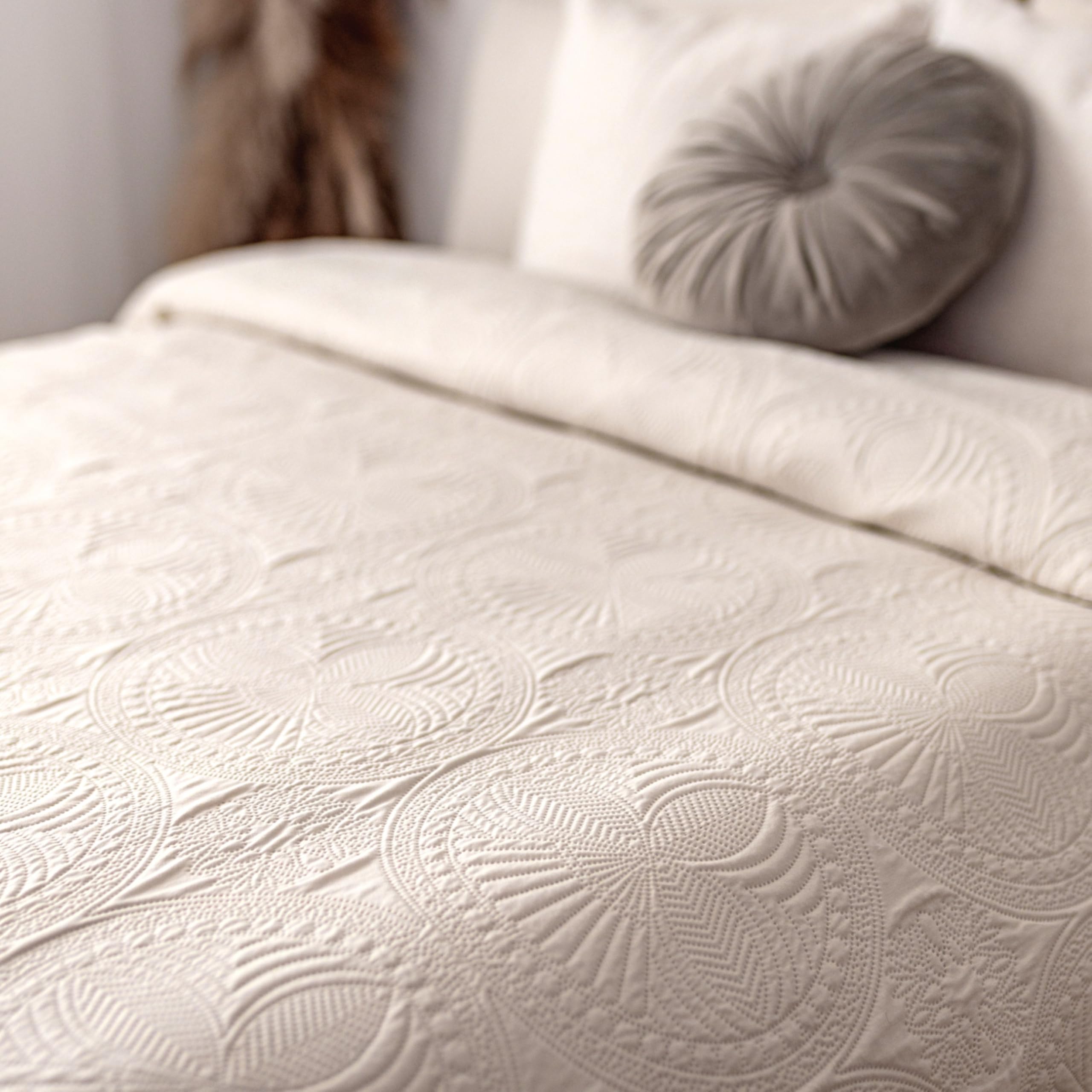 Tagesdecke 220x240 Bettüberwurf Tagesdecken - Überwurf Mandala Sofaüberwurf Steppdecke Sofa Decke Bett Überwurfdecke Tages Decken Betthusse XXL Überdecke Gesteppte (Creme)