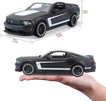 Maisto M31269 Ford Mustang 1:24 Scale Die-Cast Collecible Car, Matte Black